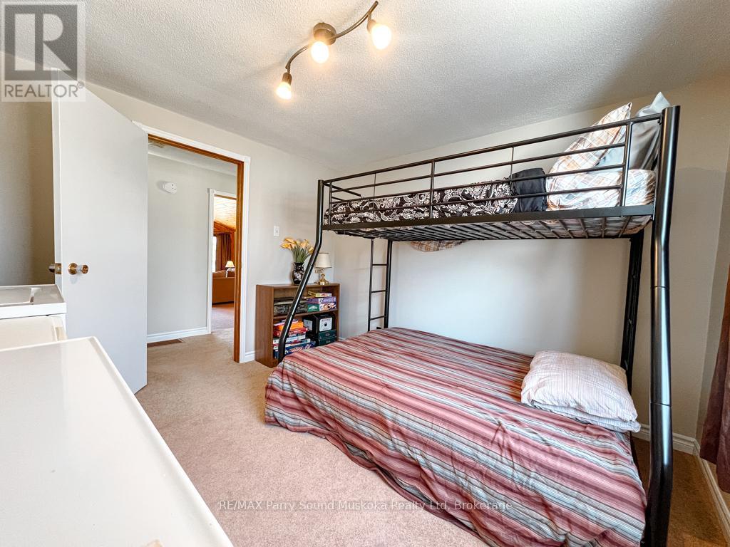 3 Magnet Road, Magnetawan, Ontario  P0A 1P0 - Photo 32 - X12092228