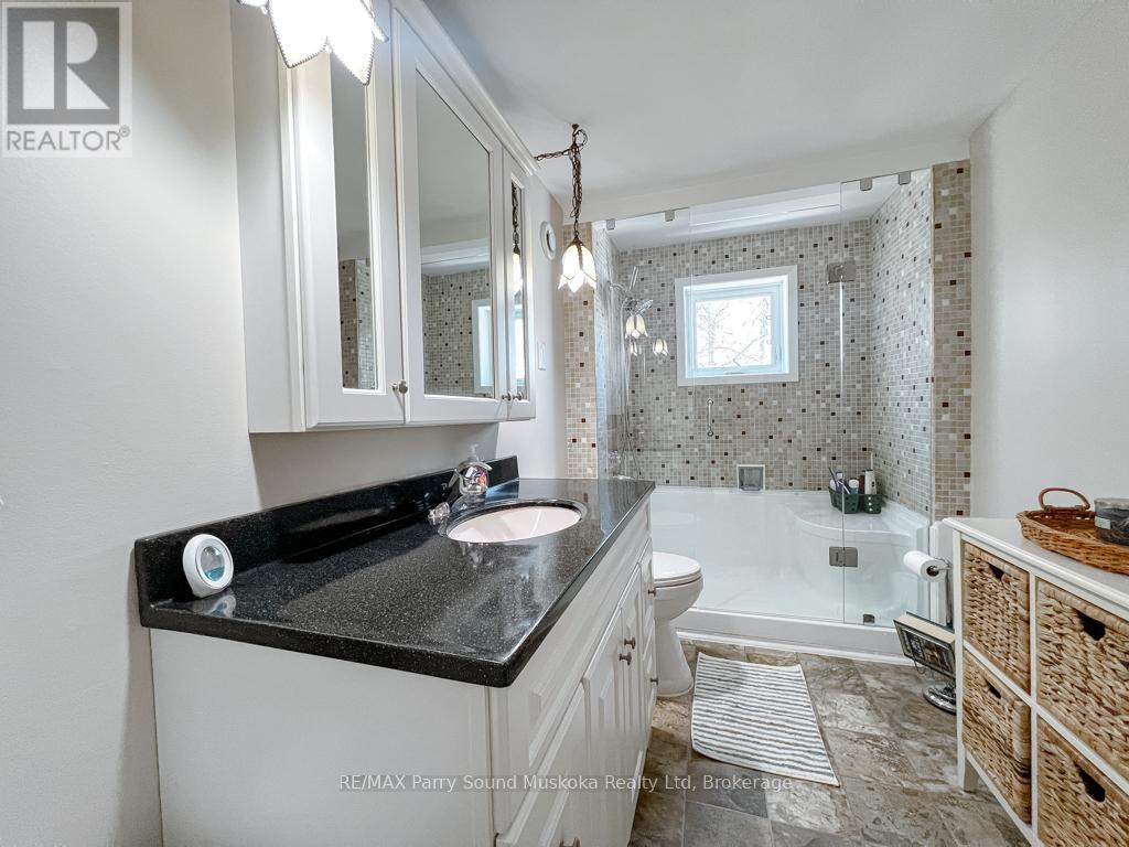 3 Magnet Road, Magnetawan, Ontario  P0A 1P0 - Photo 33 - X12092228