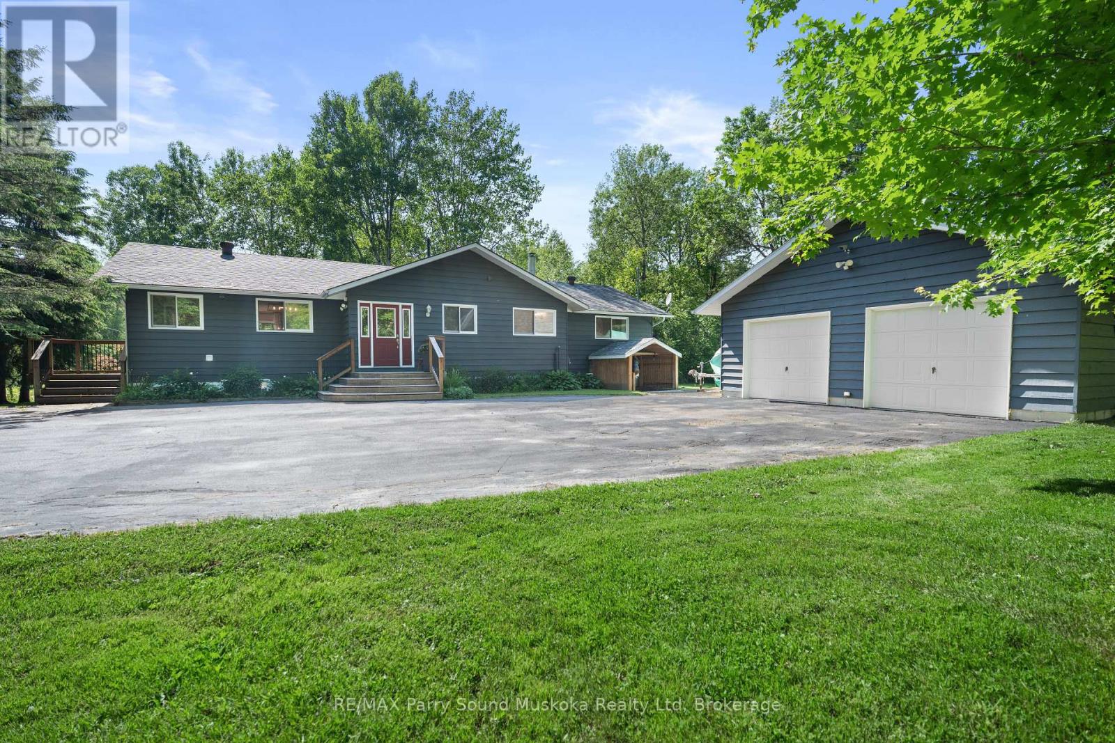 36 Maple Street, Seguin, Ontario  P0C 1J0 - Photo 3 - X12252493