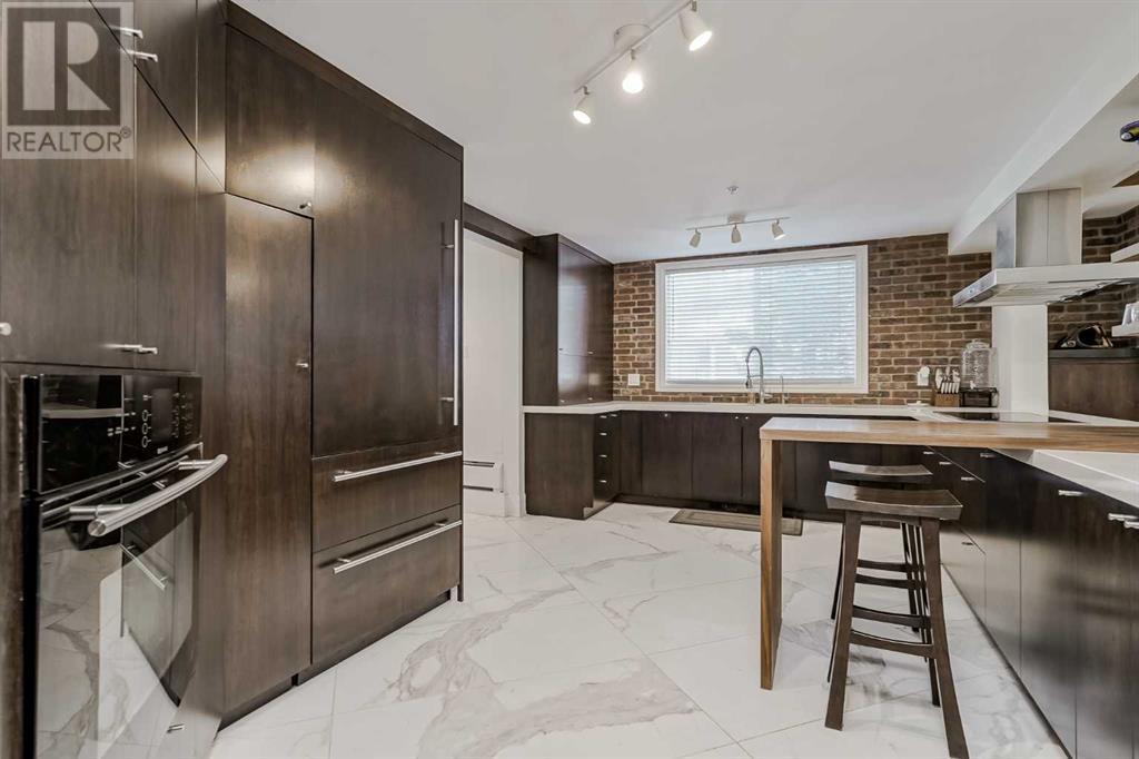 Property at 101, 2422 Erlton Street SW image 4