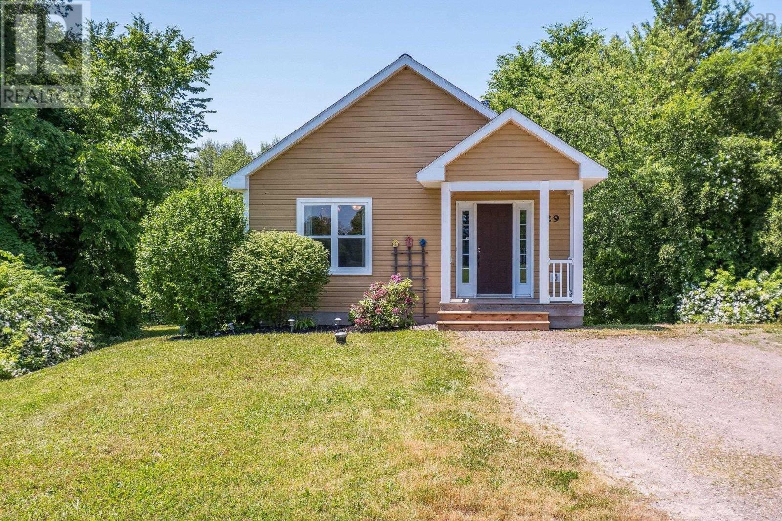 Property at 29 Henshaw Drive image 1