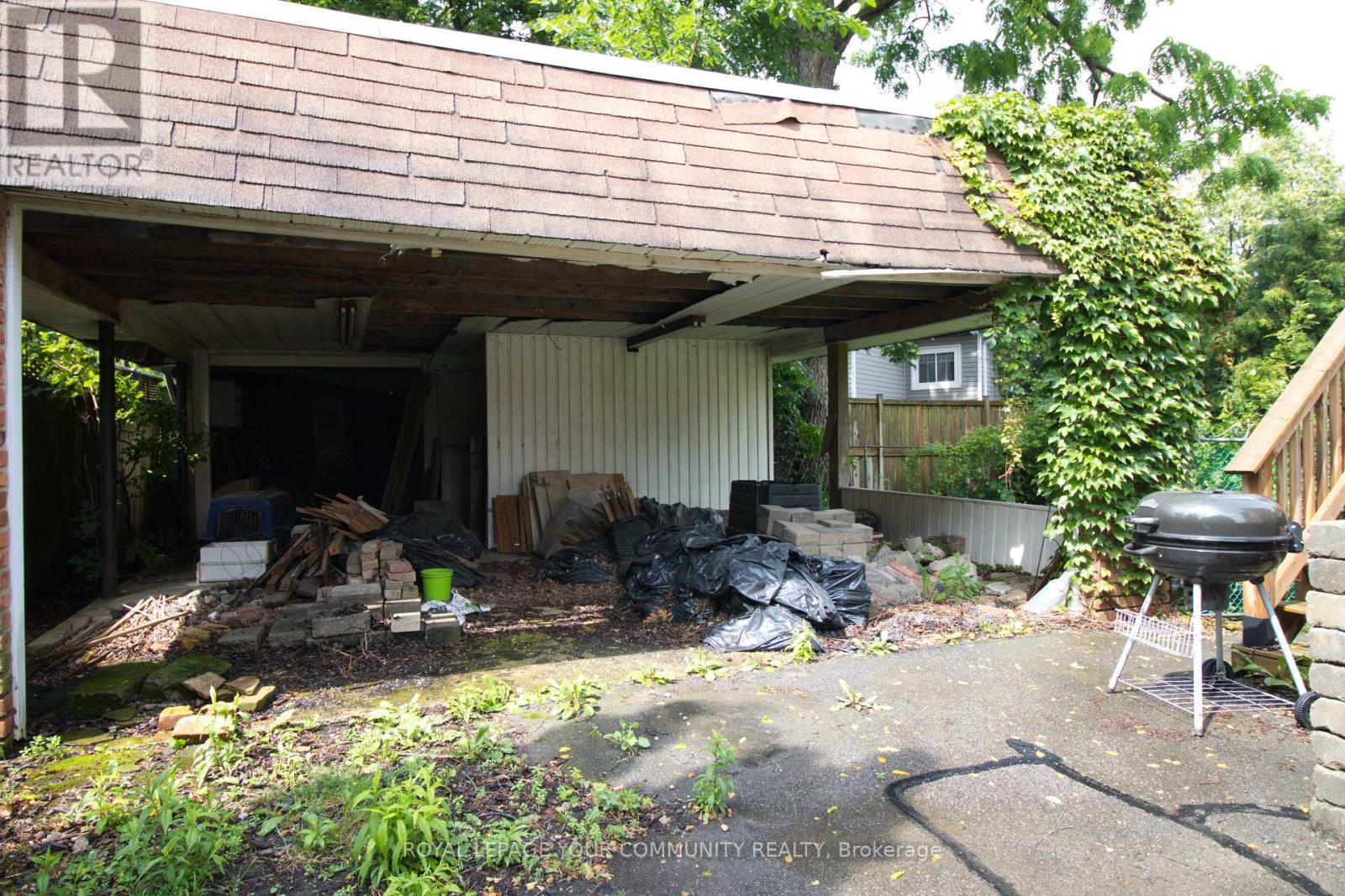 Property at 16 WEST STREET image 3