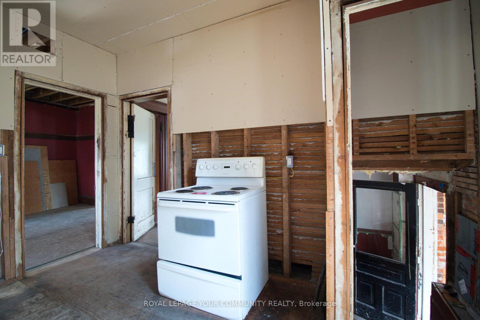 Property at 16 WEST STREET image 5