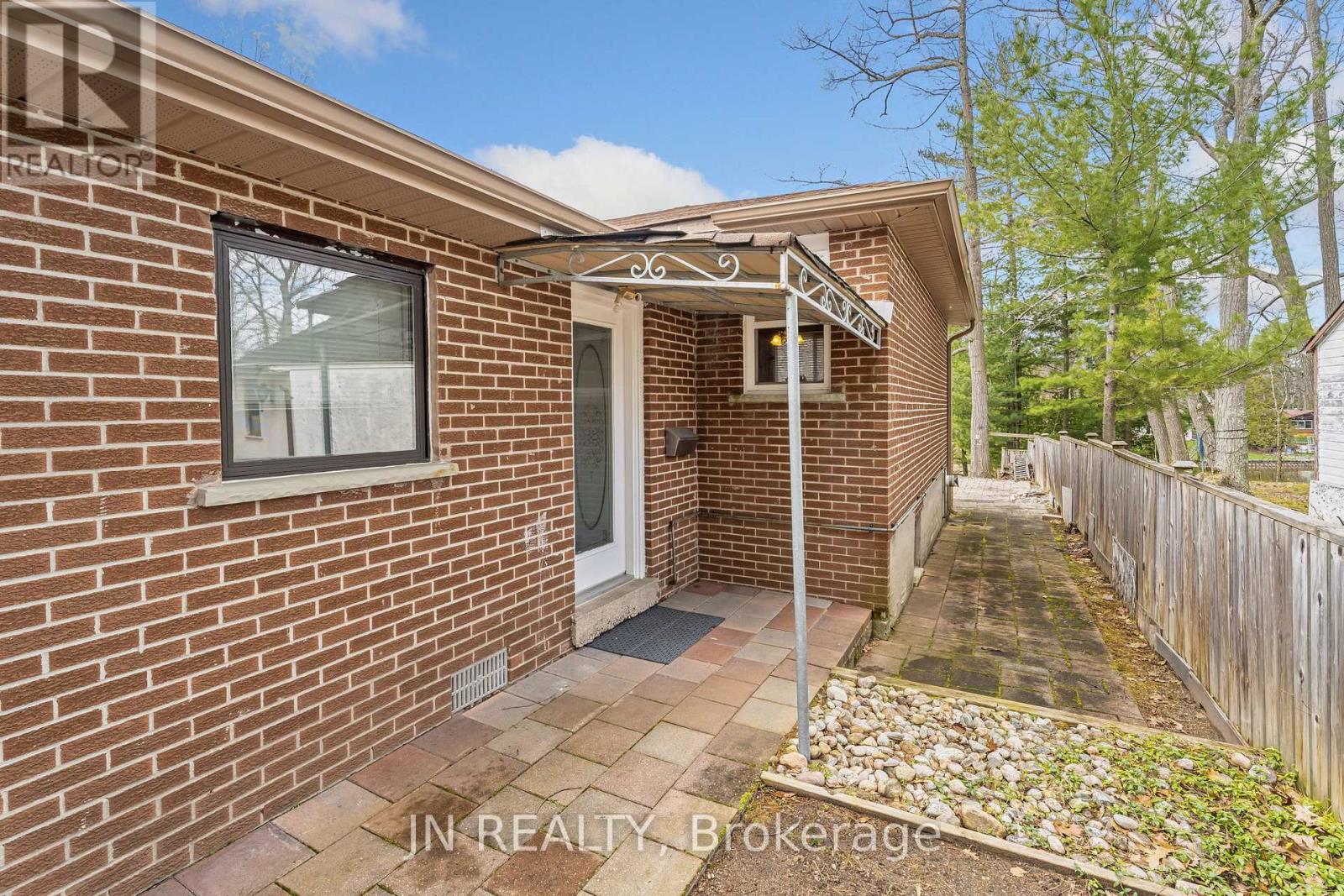 Property at 322 OXBOW PARK DRIVE image 3