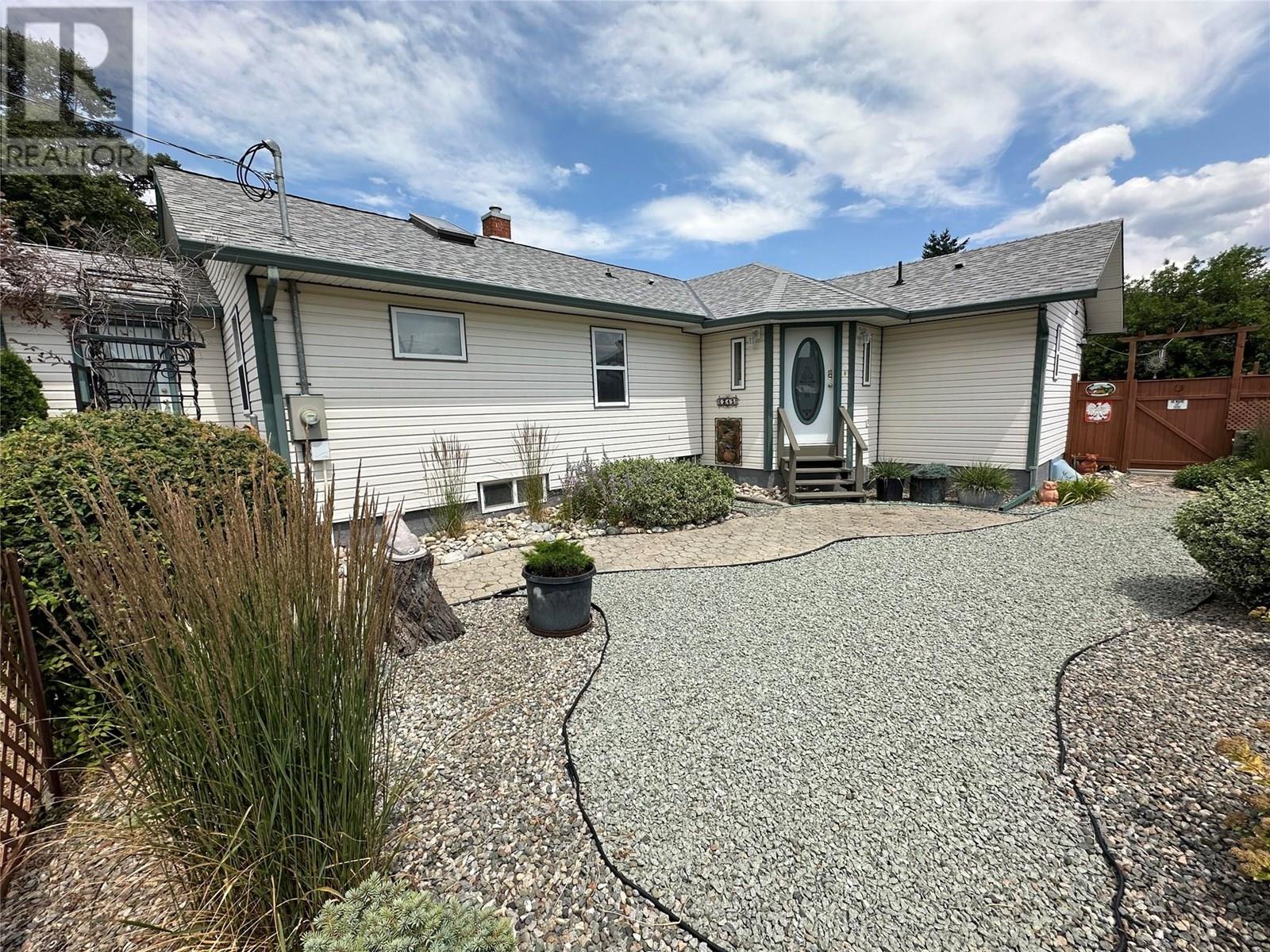 Property at 6345 OKANAGAN Street image 4