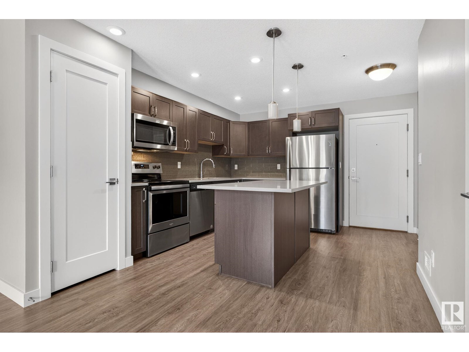 #201 1027 173 St Sw, Edmonton, Alberta  T6W 3E4 - Photo 6 - E4445020