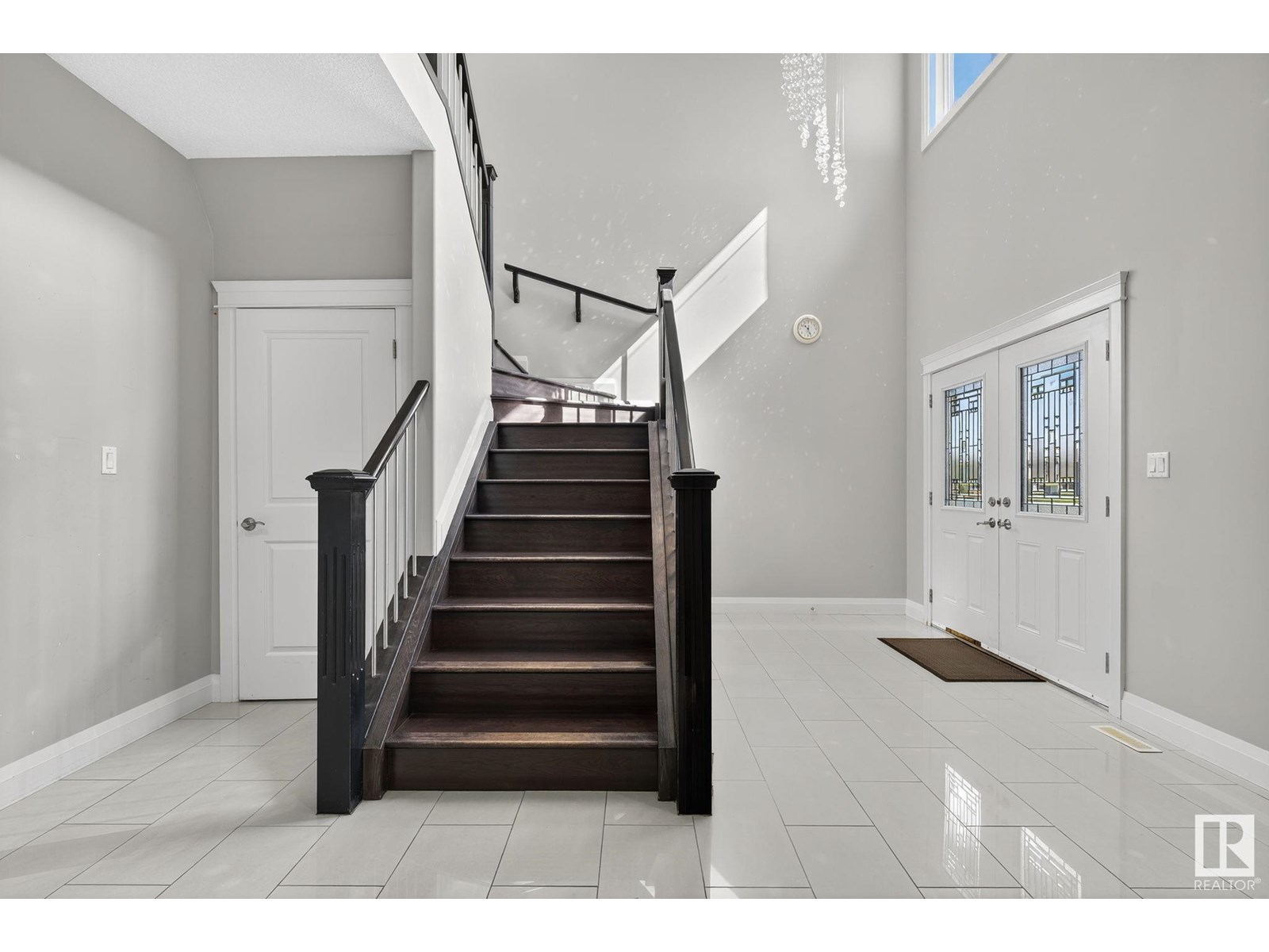 Property at 16268 137 ST NW image 5