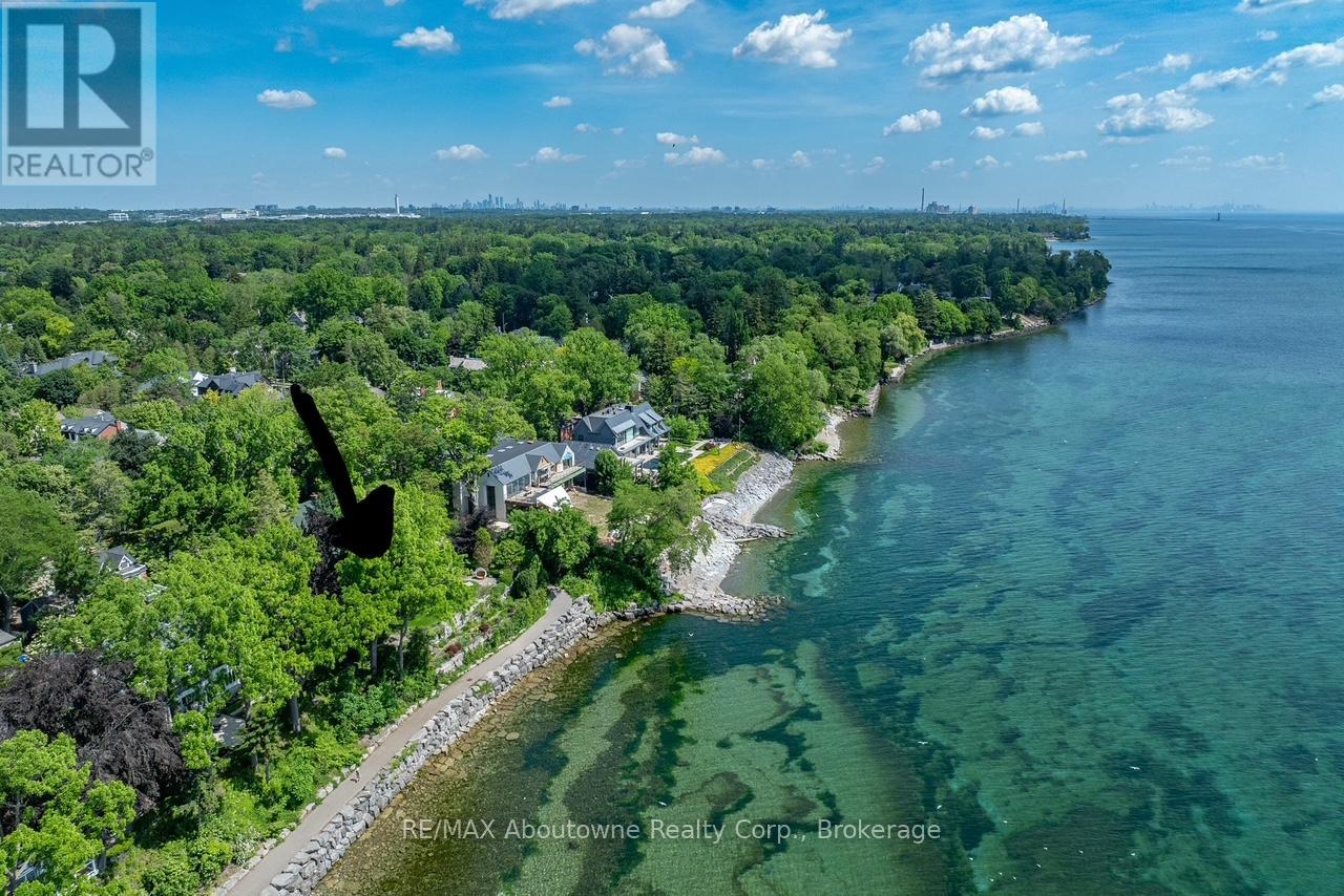 350 King Street, Oakville (Oo Old Oakville), Ontario  L6J 1C2 - Photo 49 - W12252417