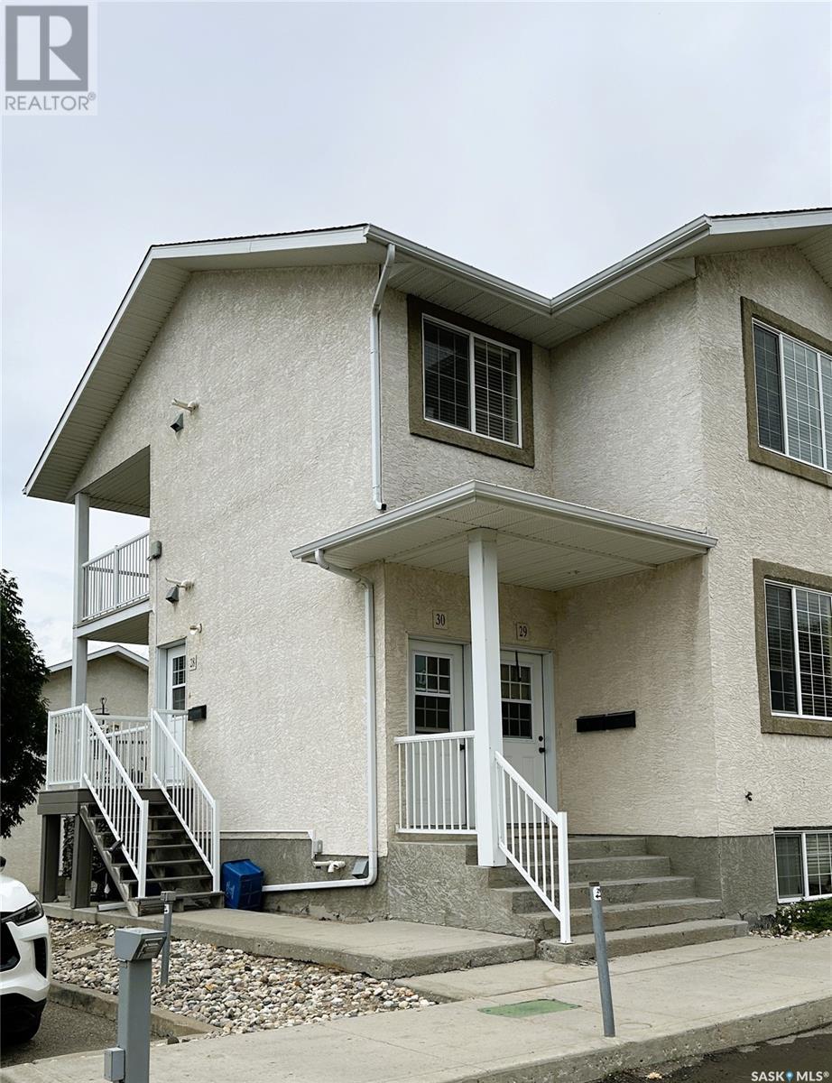 Property at 28 4101 Preston CRESCENT image 2