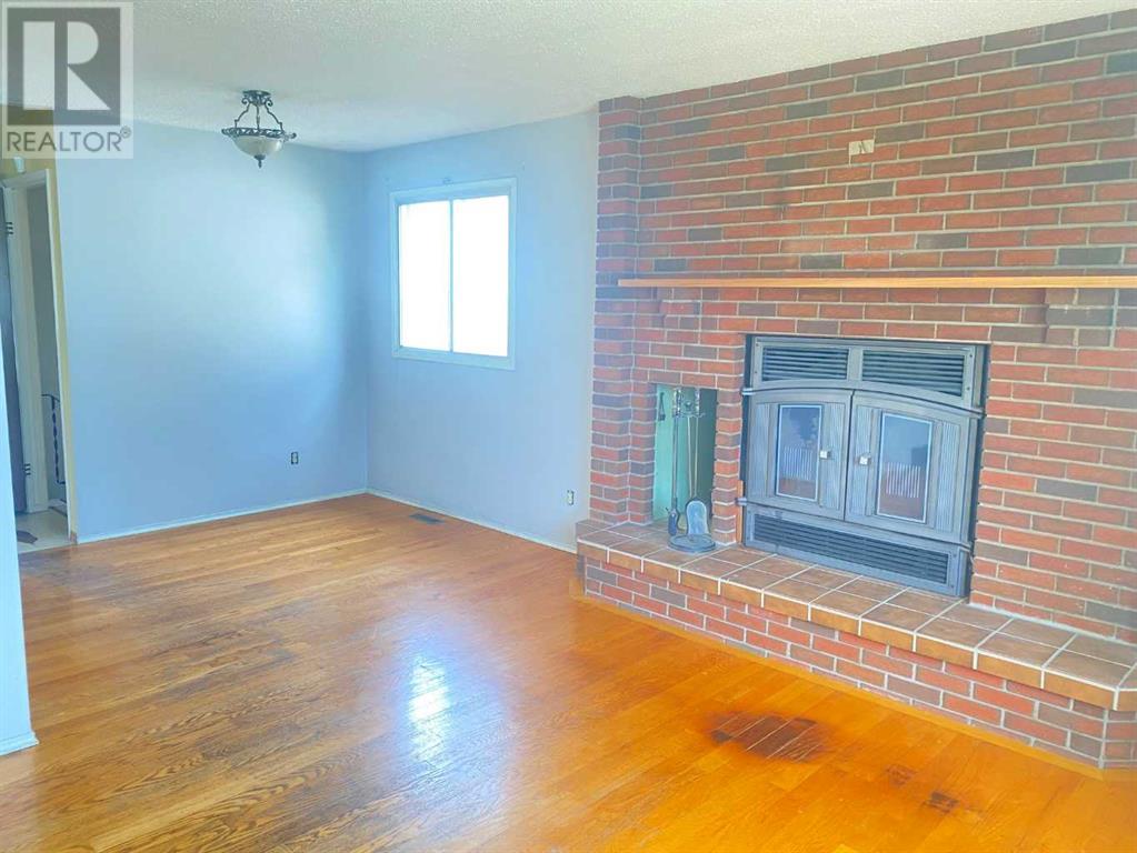 Property at 6807 Huntchester Road NE image 5