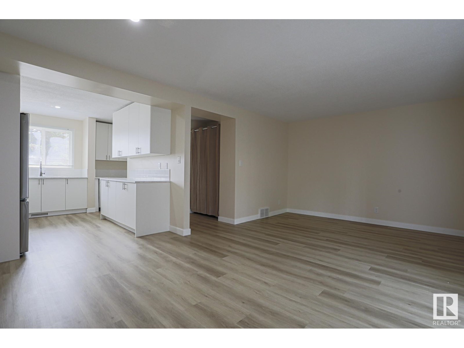 5534 145 Av Nw, Edmonton, Alberta  T5A 3R3 - Photo 12 - E4440550