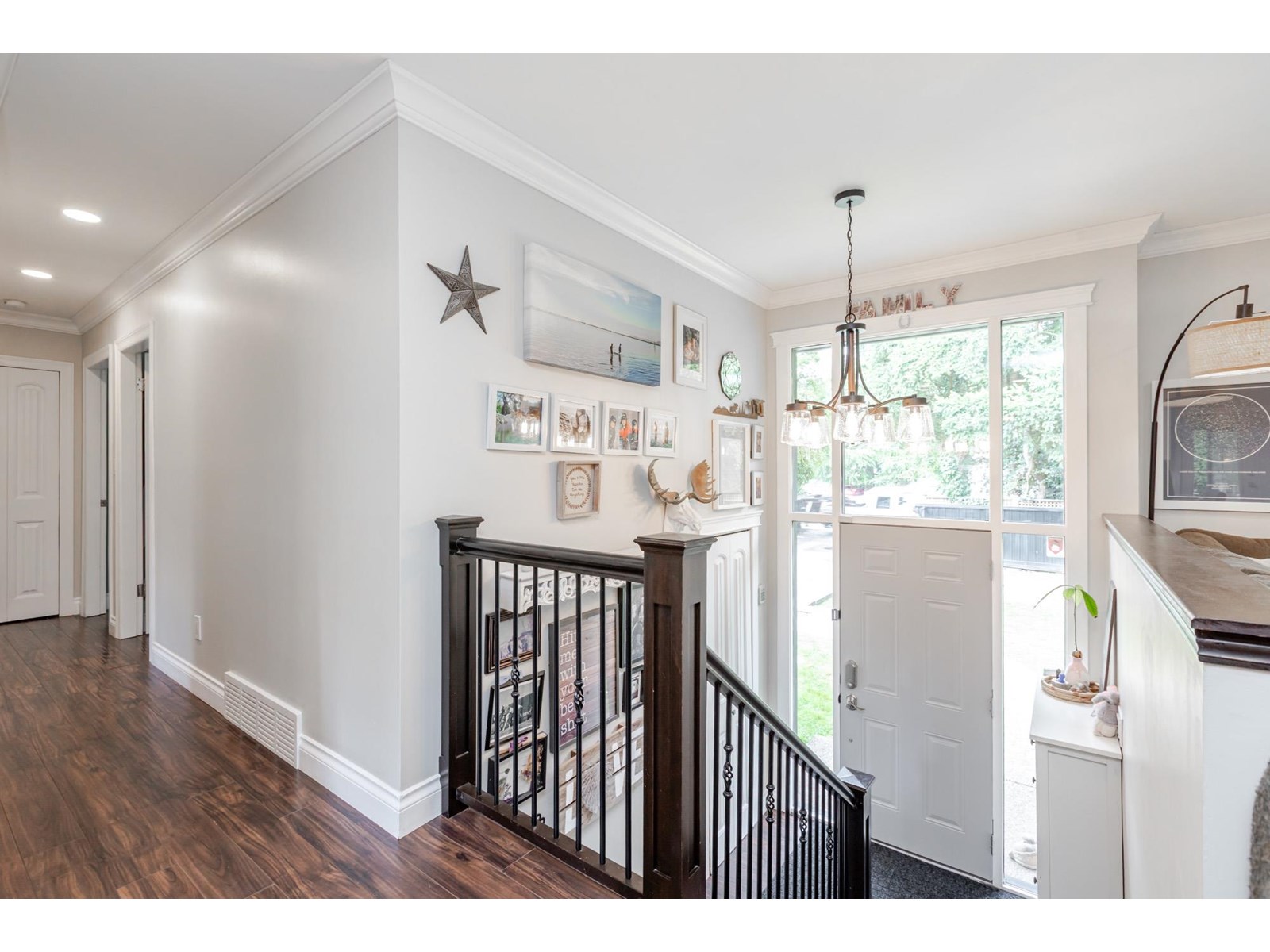 Property at 20390 42 AVENUE image 3