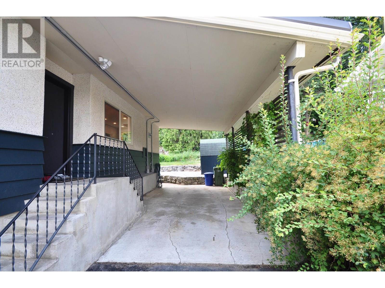 Property at 1616 Vancouver Street image 3