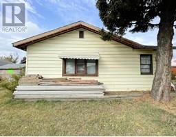 1037 8 Avenue Wainwright, Wainwright, Ca