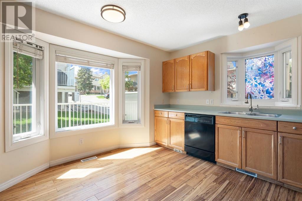 Property at 243 Christie Park Mews SW image 4
