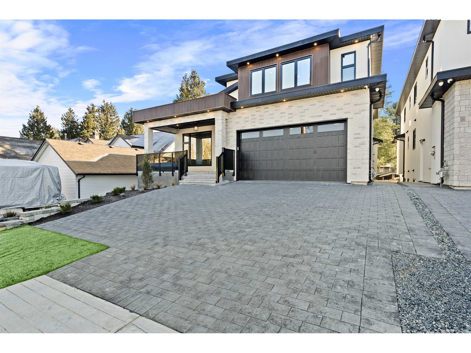Property at 6082 172 STREET image 4
