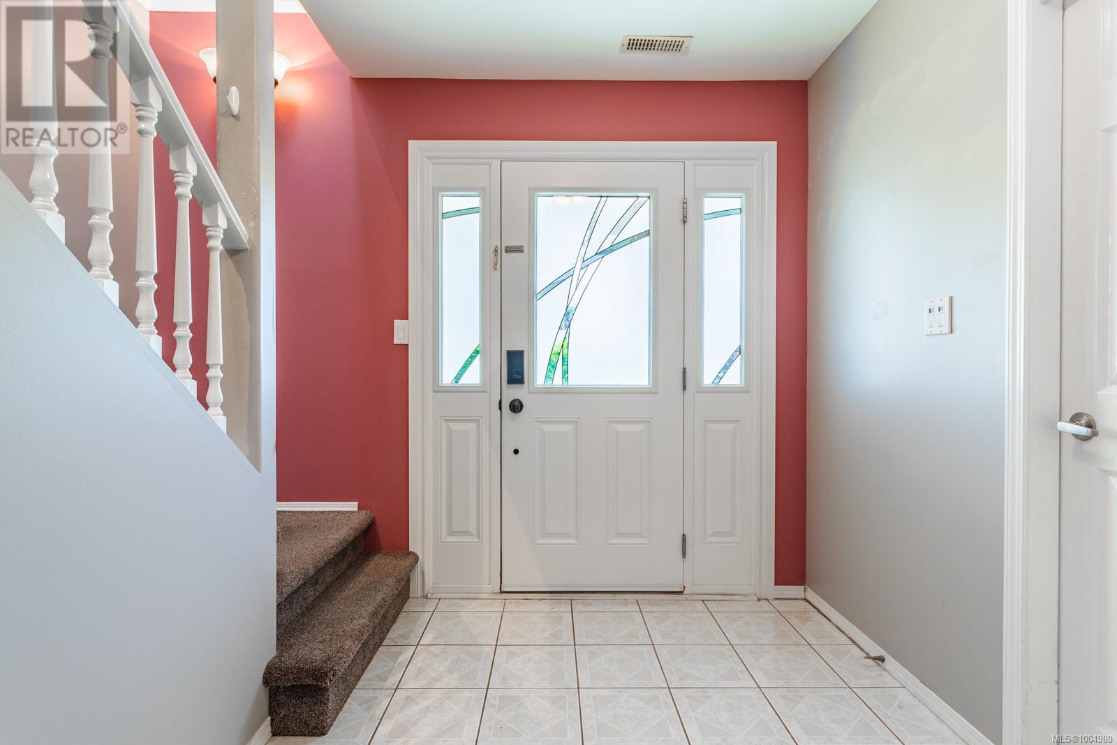 Property at 6091 Sierra Way image 4