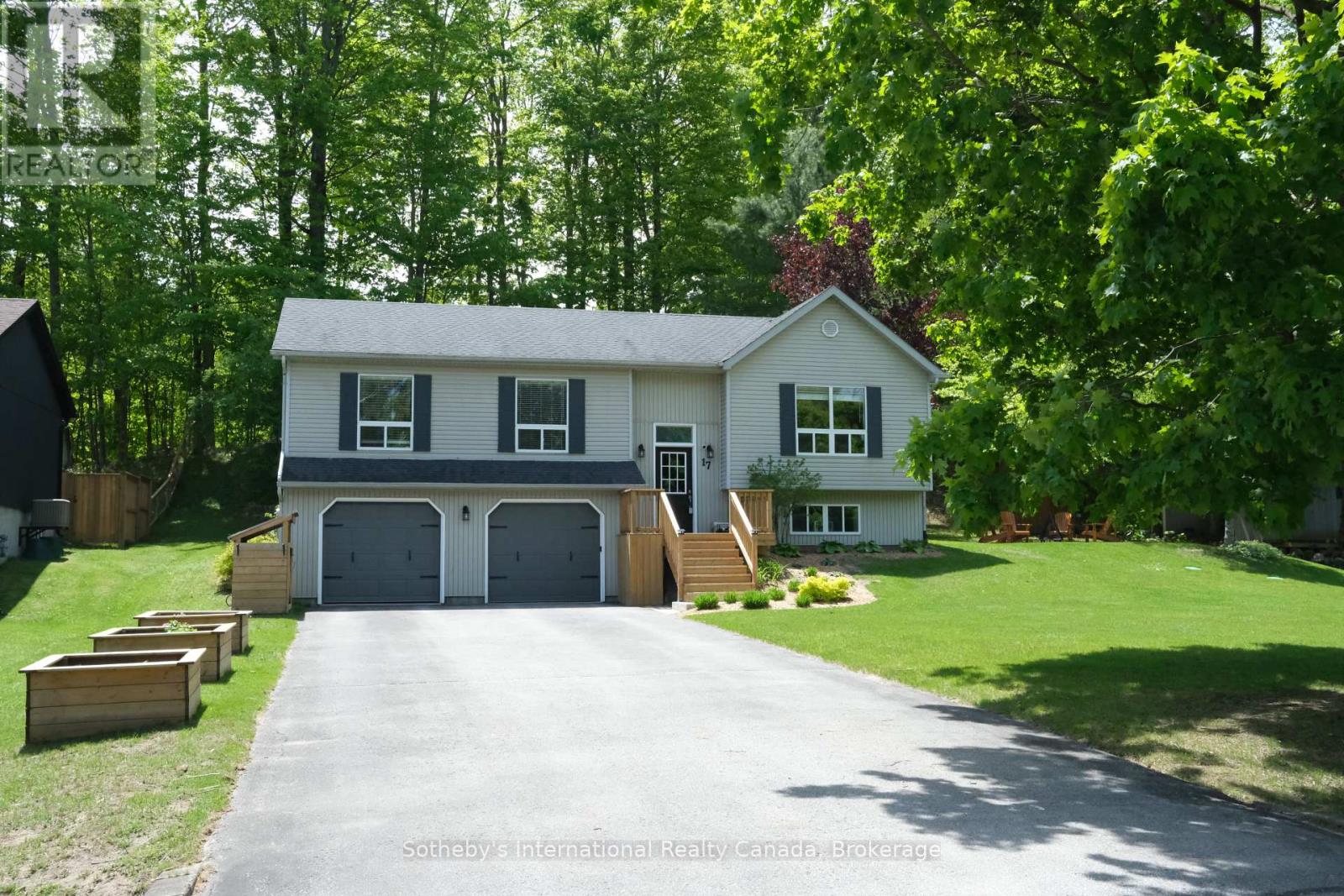 Property at 17 SUGARBUSH ROAD image 3
