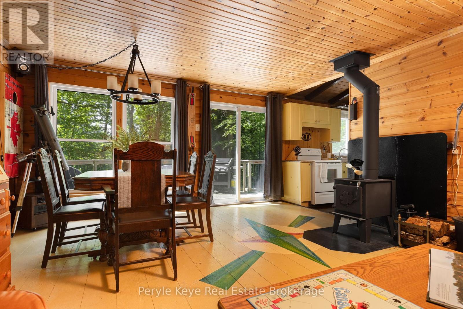 6 & 8 Brennan Circle, Huntsville, Ontario P1L 2J2 - Photo 18 - X12252651