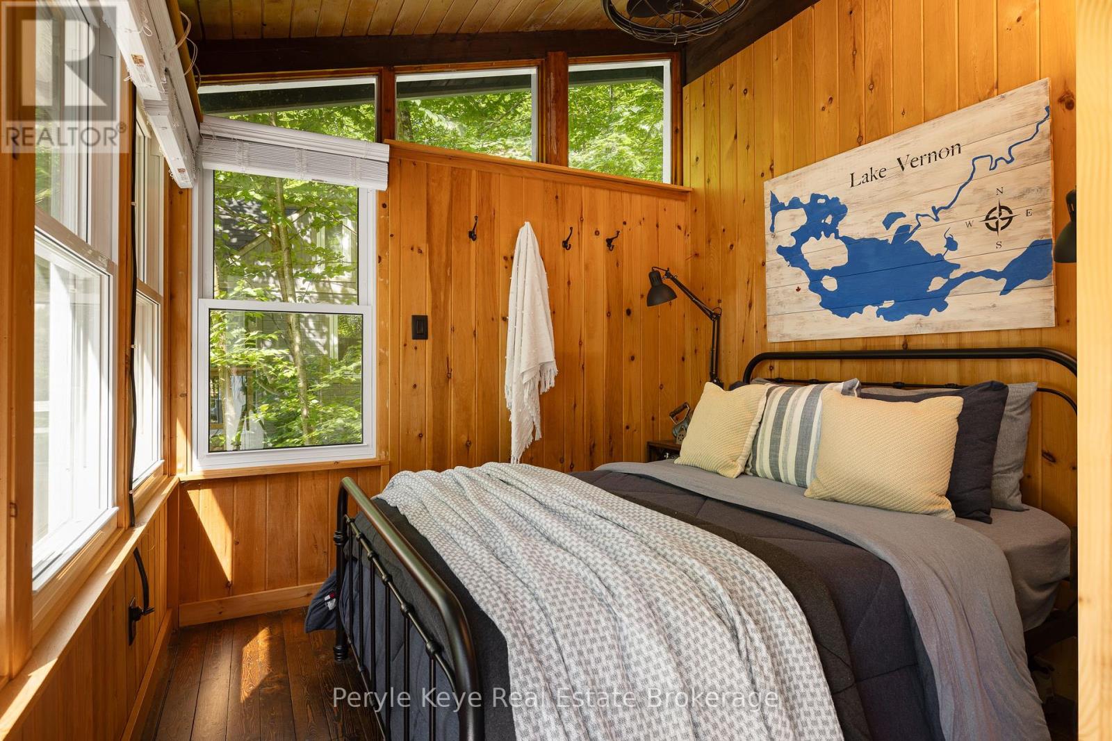 6 & 8 Brennan Circle, Huntsville, Ontario P1L 2J2 - Photo 20 - X12252651