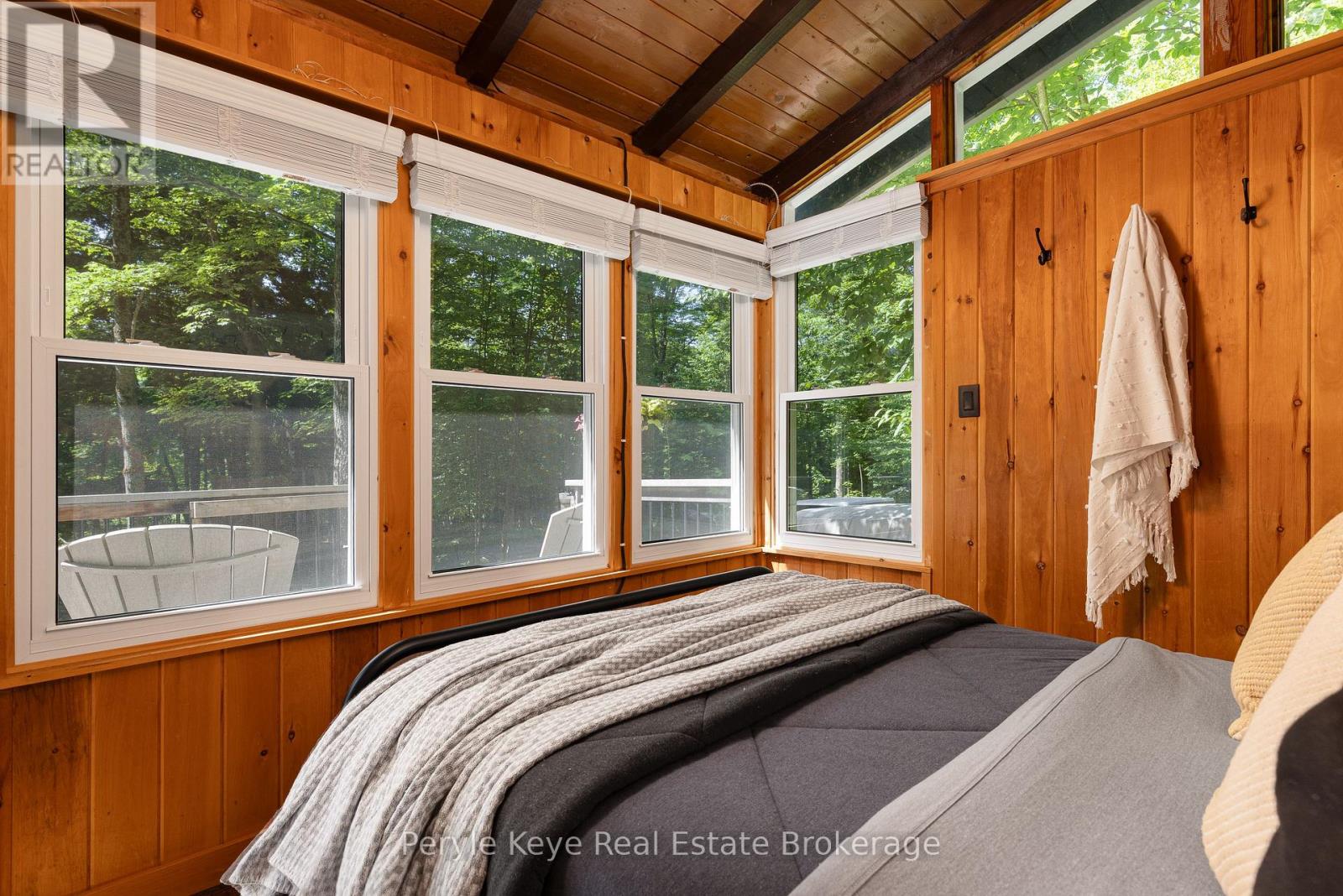 6 & 8 Brennan Circle, Huntsville, Ontario P1L 2J2 - Photo 21 - X12252651