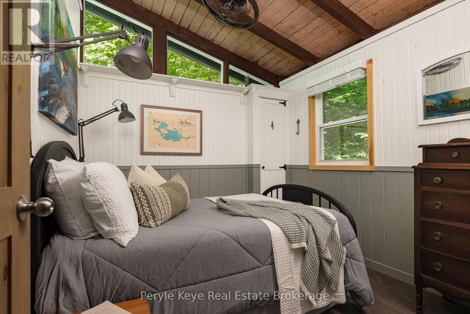 6 & 8 Brennan Circle, Huntsville, Ontario P1L 2J2 - Photo 24 - X12252651