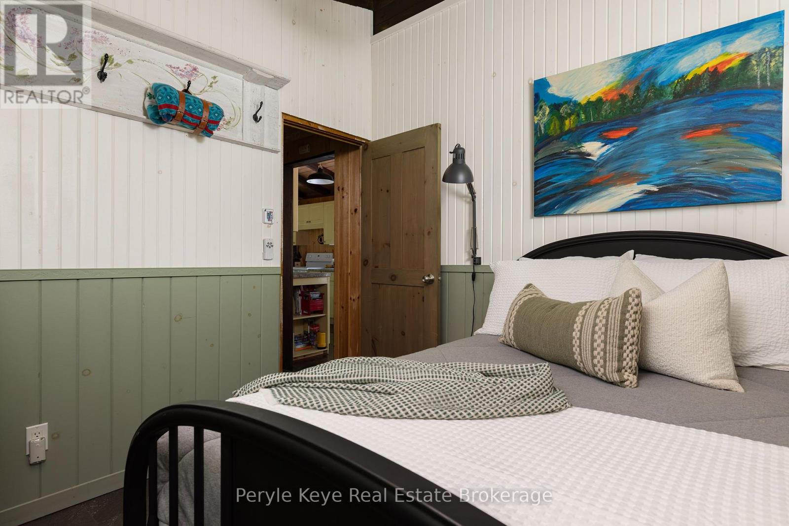 6 & 8 Brennan Circle, Huntsville, Ontario P1L 2J2 - Photo 25 - X12252651