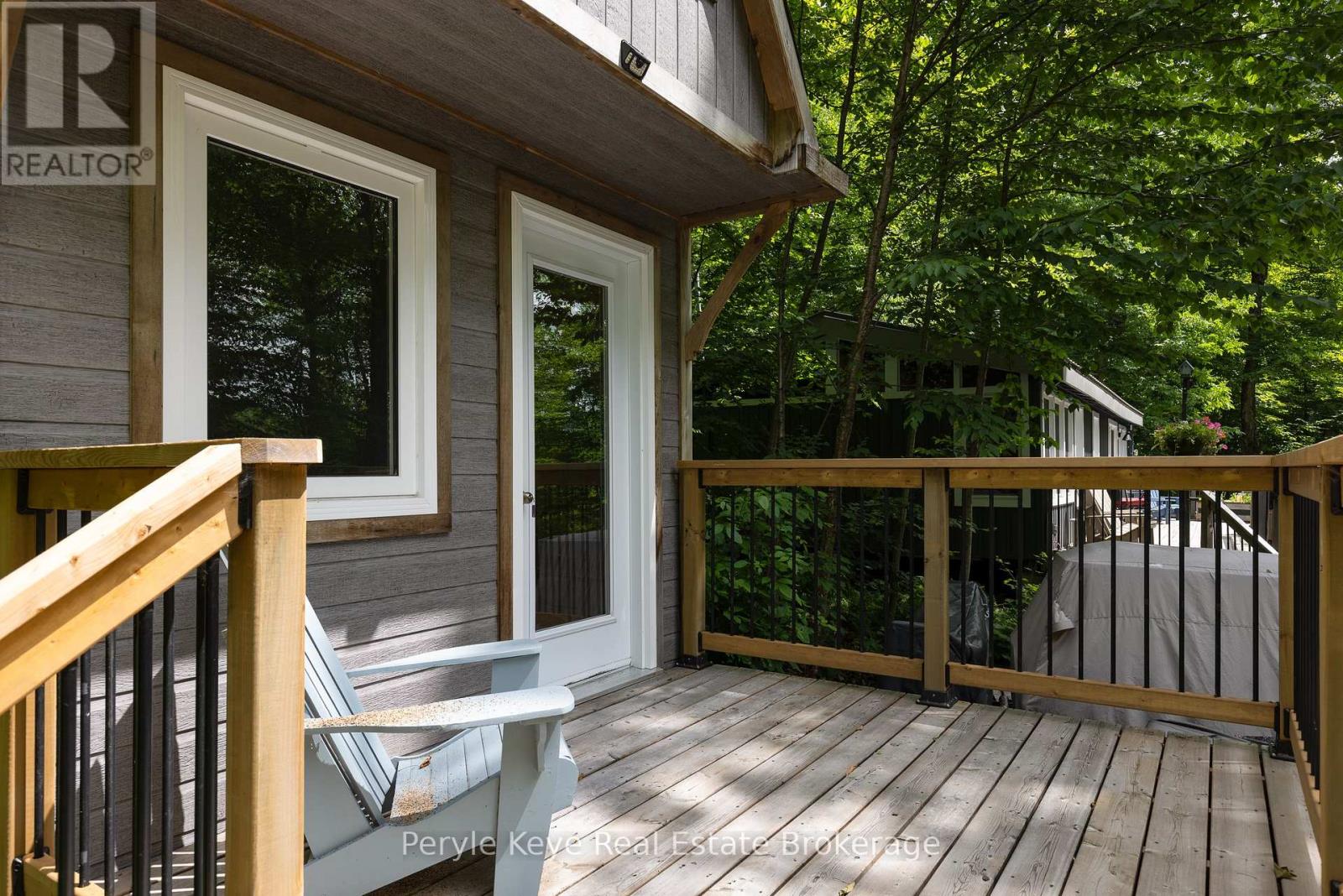 6 & 8 Brennan Circle, Huntsville, Ontario P1L 2J2 - Photo 29 - X12252651