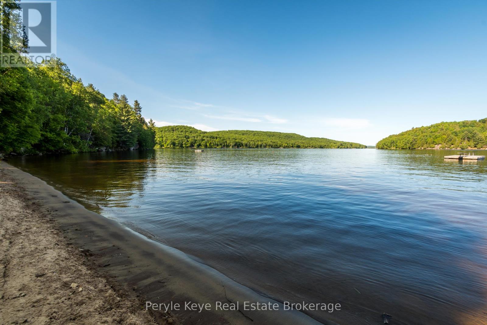 6 & 8 Brennan Circle, Huntsville, Ontario P1L 2J2 - Photo 3 - X12252651