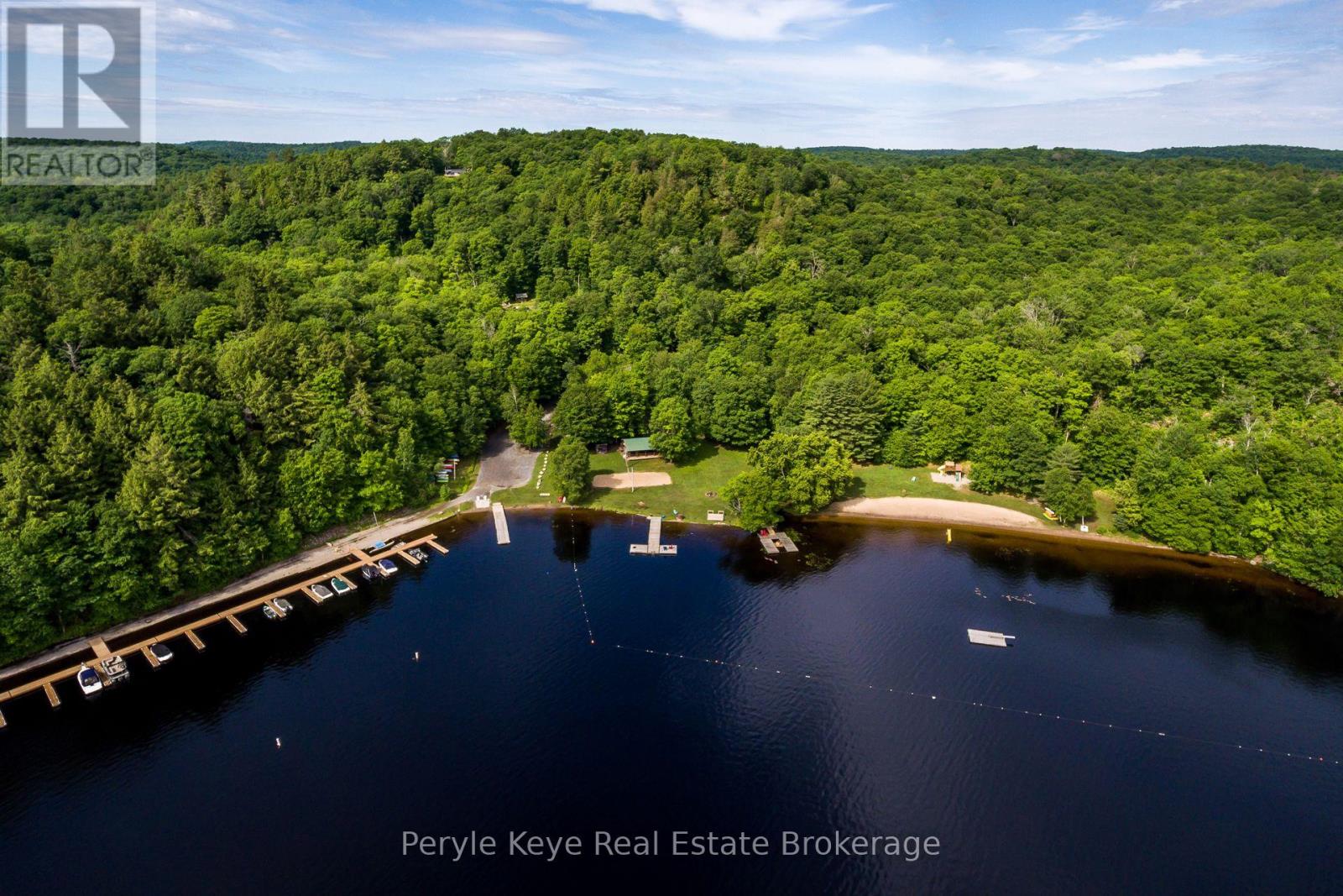 6 & 8 Brennan Circle, Huntsville, Ontario P1L 2J2 - Photo 36 - X12252651