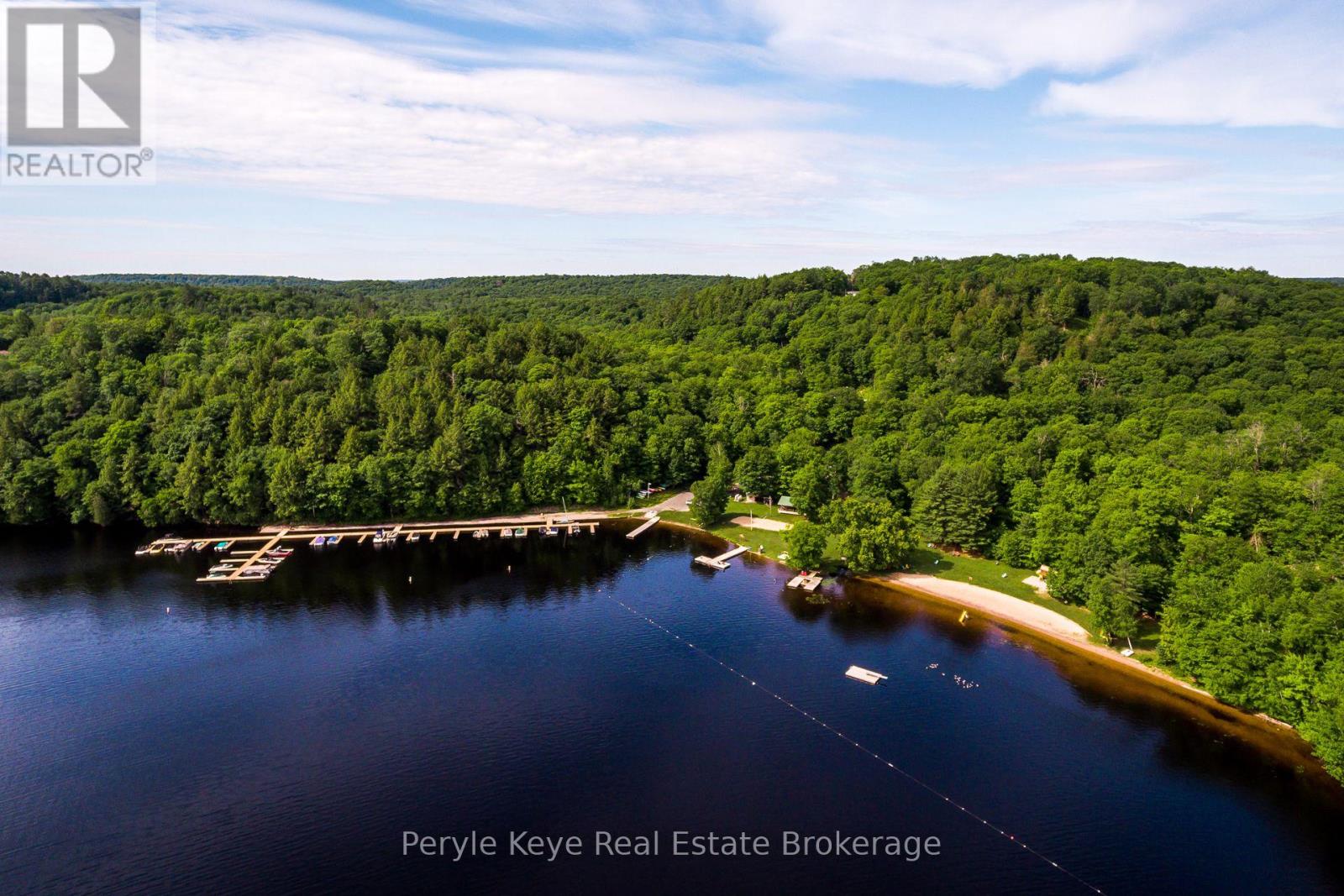 6 & 8 Brennan Circle, Huntsville, Ontario P1L 2J2 - Photo 38 - X12252651