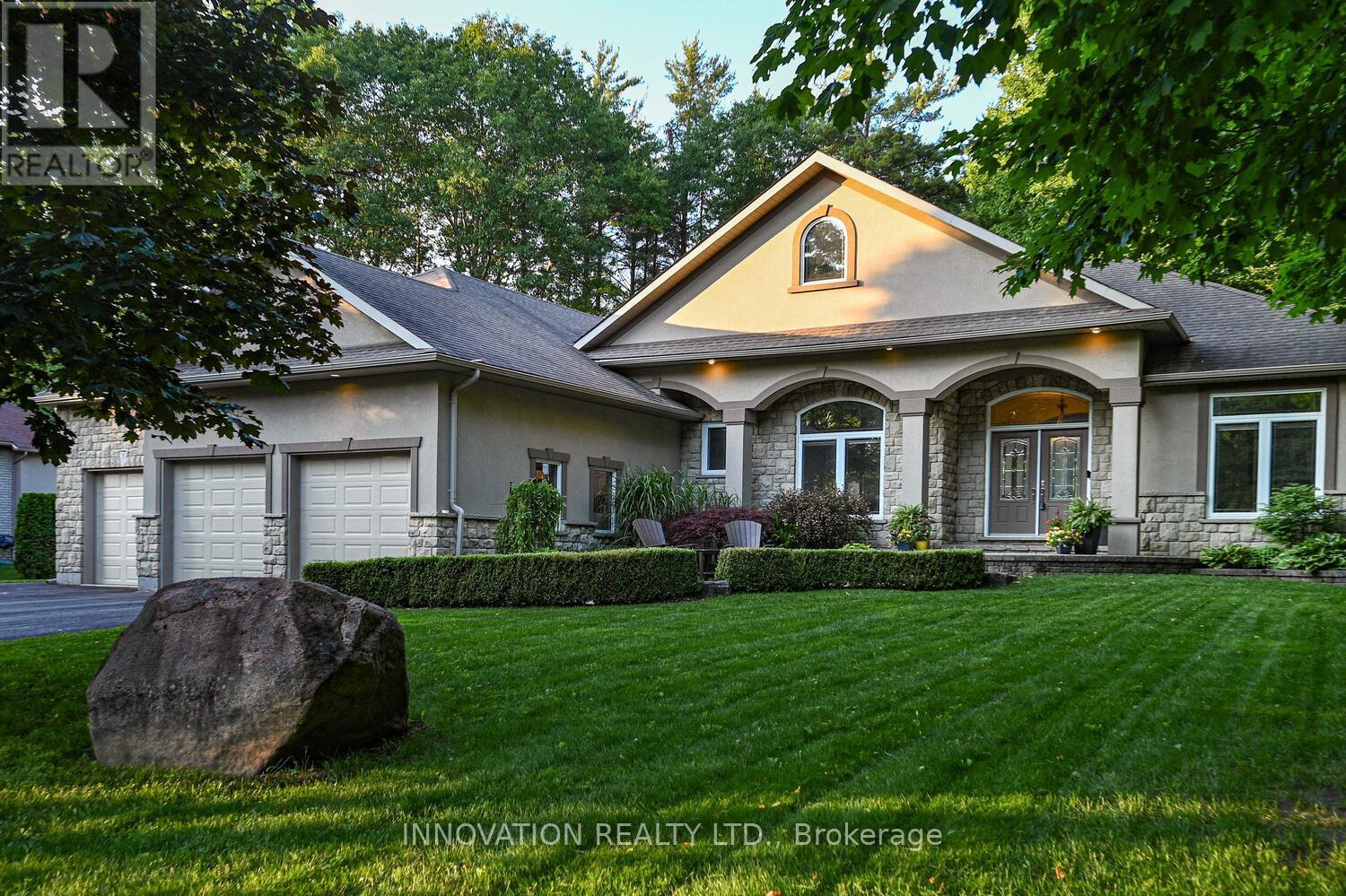 28 Laddie Lane, Springwater (Anten Mills), Ontario  L9X 0C3 - Photo 3 - S12234638