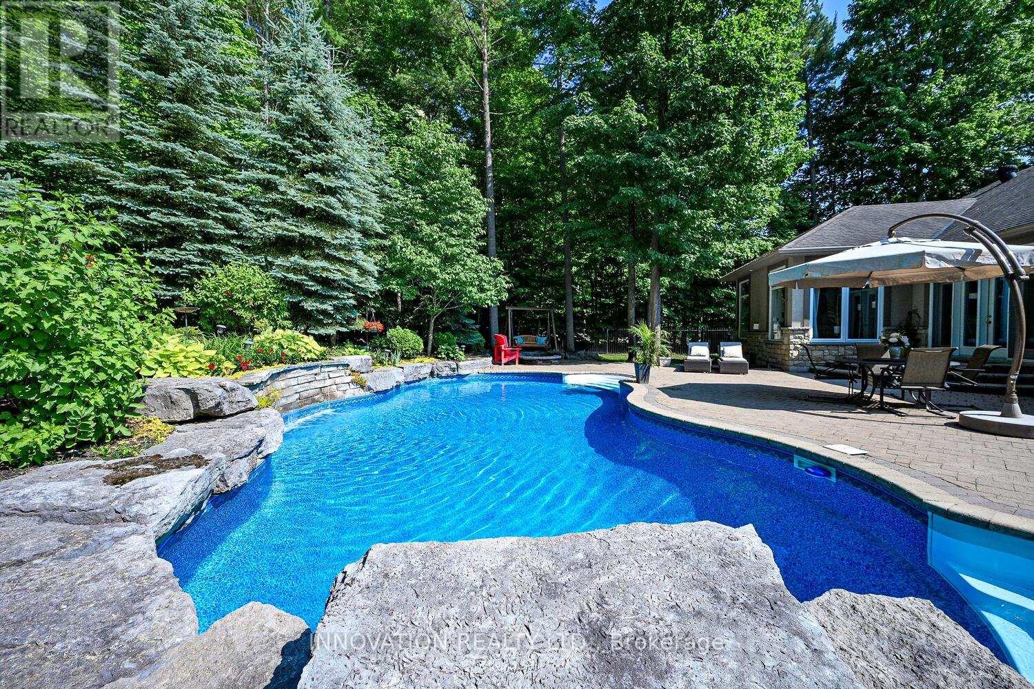 28 Laddie Lane, Springwater (Anten Mills), Ontario  L9X 0C3 - Photo 33 - S12234638