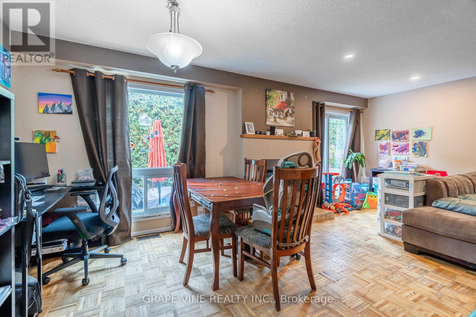 B - 30b Castlebrook Lane, Ottawa, Ontario  K2G 5G5 - Photo 8 - X12241304