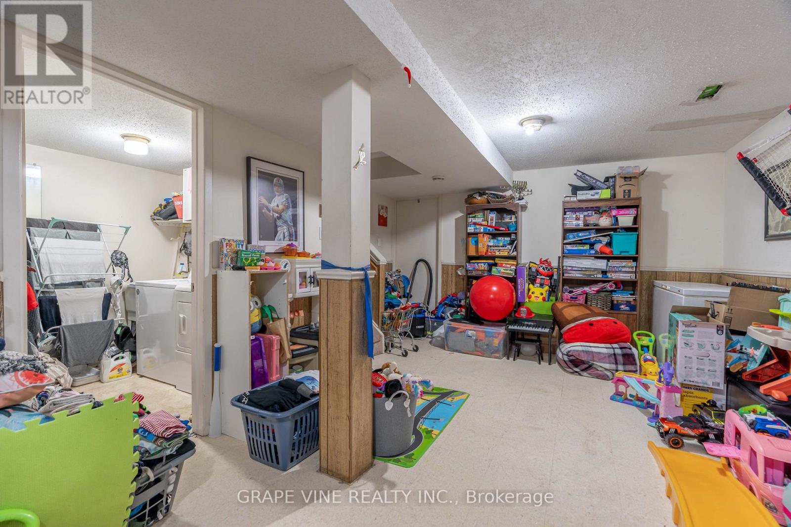 B - 30b Castlebrook Lane, Ottawa, Ontario  K2G 5G5 - Photo 18 - X12241304