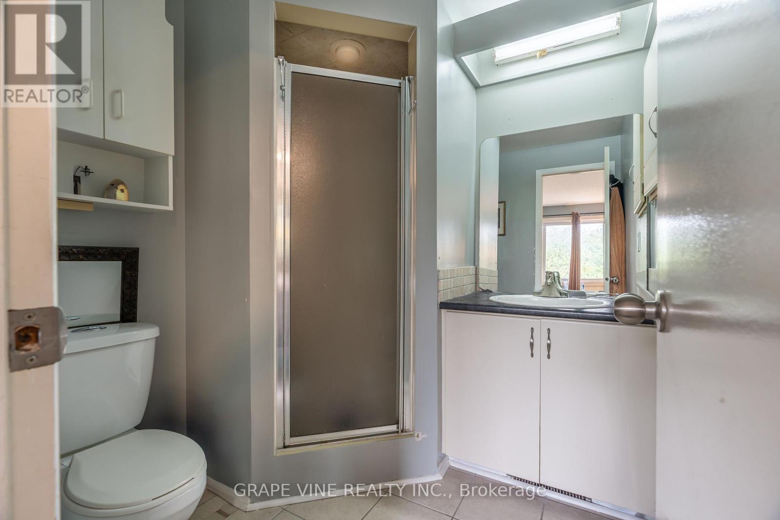 B - 30b Castlebrook Lane, Ottawa, Ontario  K2G 5G5 - Photo 17 - X12241304