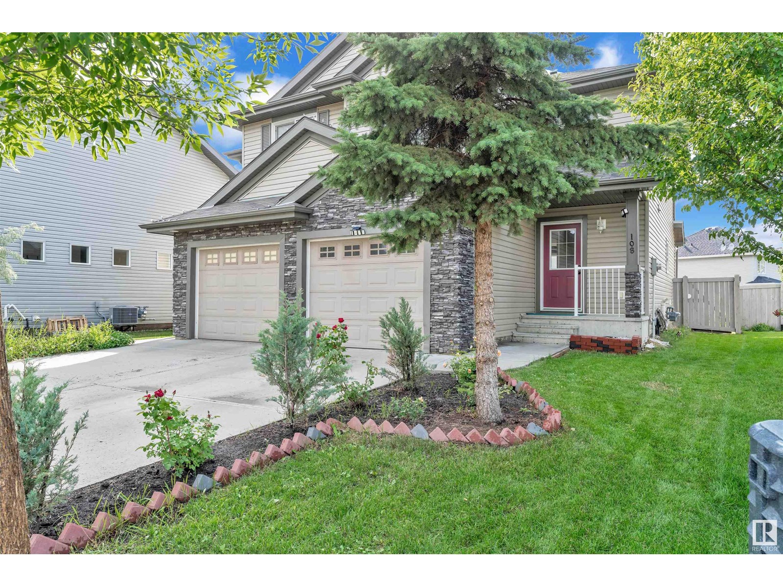 Property at 108 53 ST SW image 3