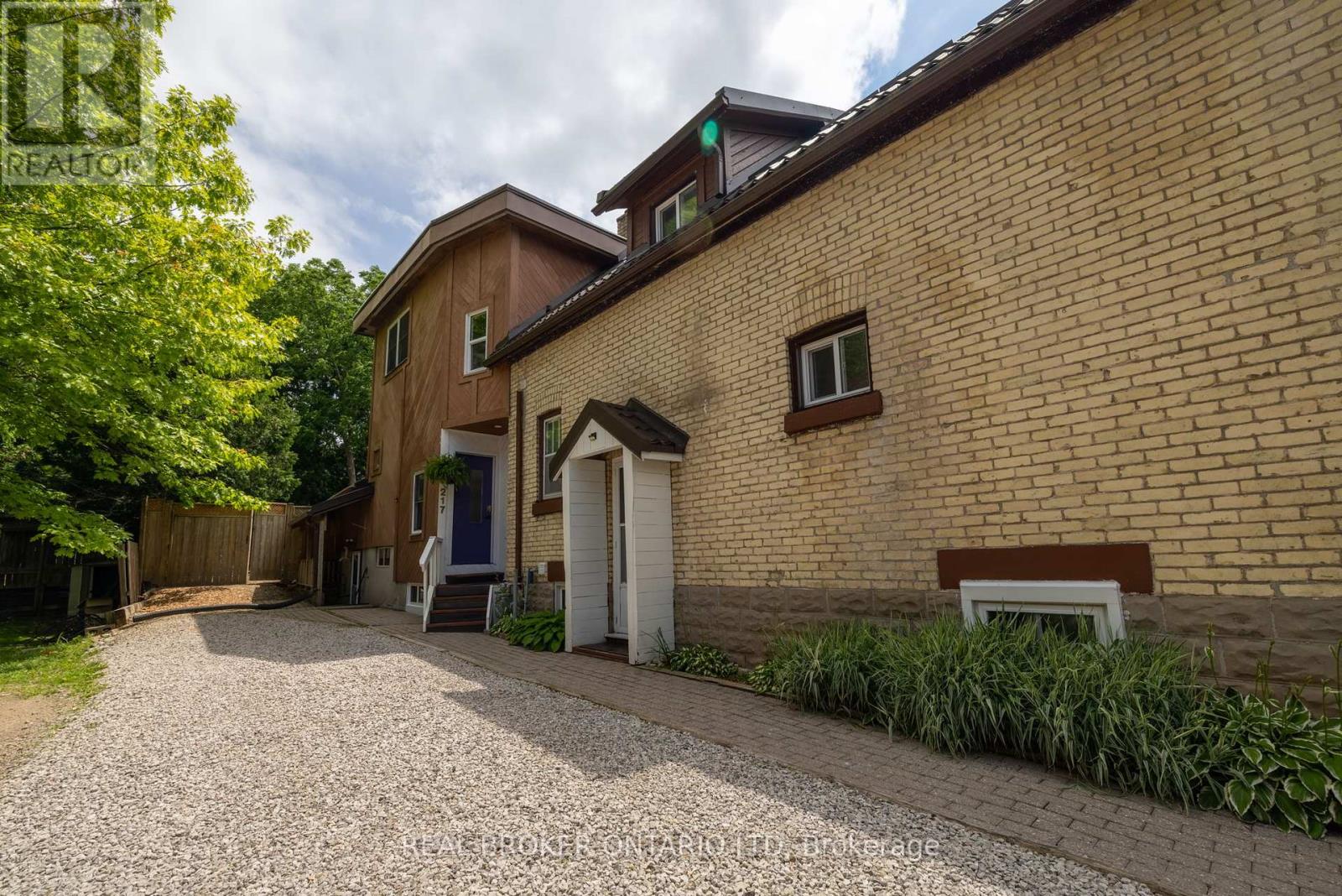 Property at 217 EPWORTH AVENUE image 2