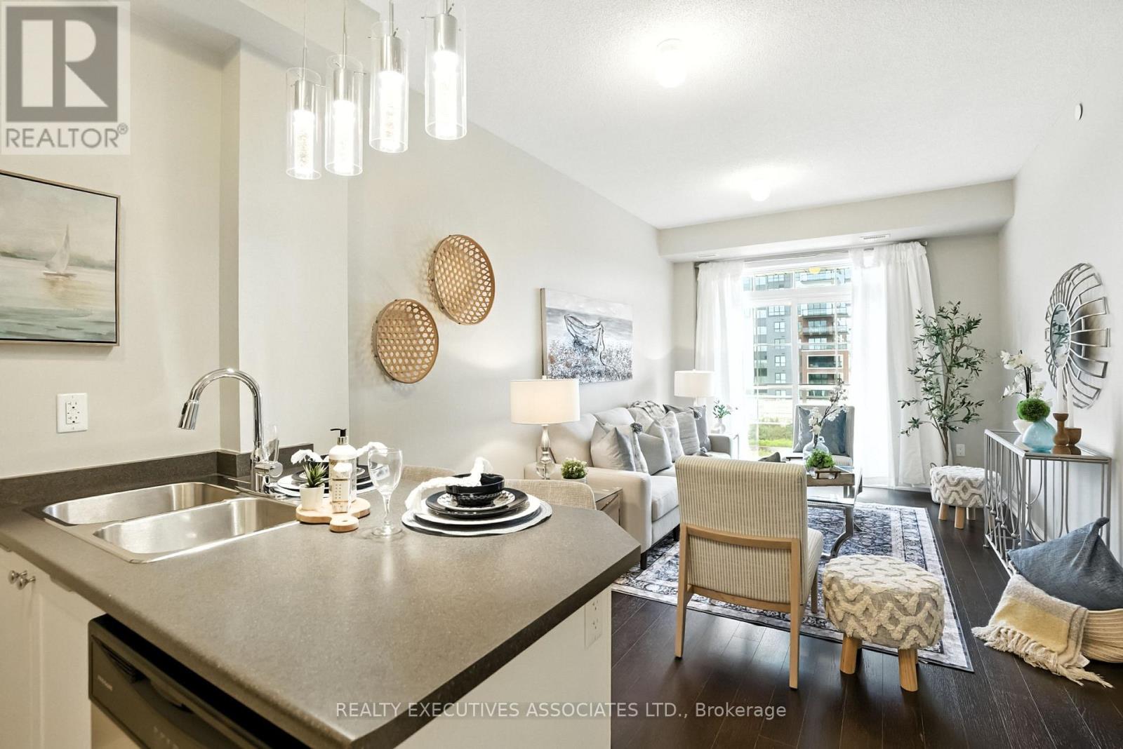 411 - 84 Aspen Springs Drive, Clarington, Ontario  L1C 0V3 - Photo 6 - E12252671