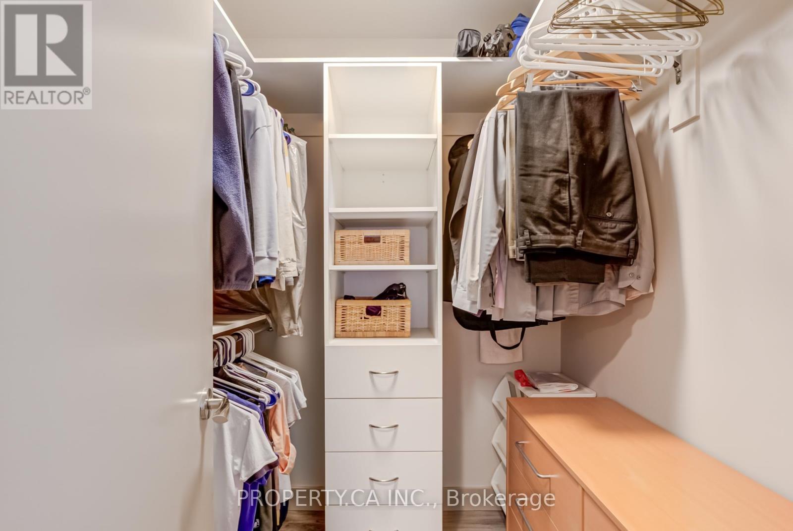 Ph 201 - 8 Hillcrest Avenue, Toronto, Ontario  M2N 6Y6 - Photo 20 - C12252673