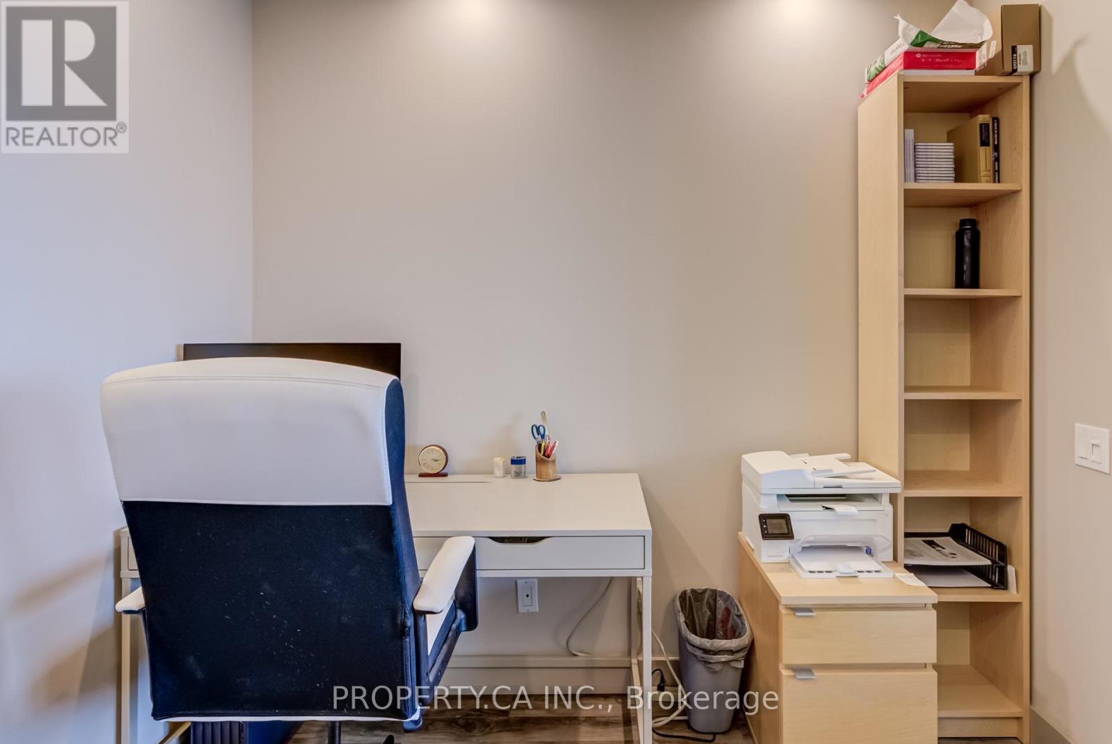 Ph 201 - 8 Hillcrest Avenue, Toronto, Ontario  M2N 6Y6 - Photo 23 - C12252673