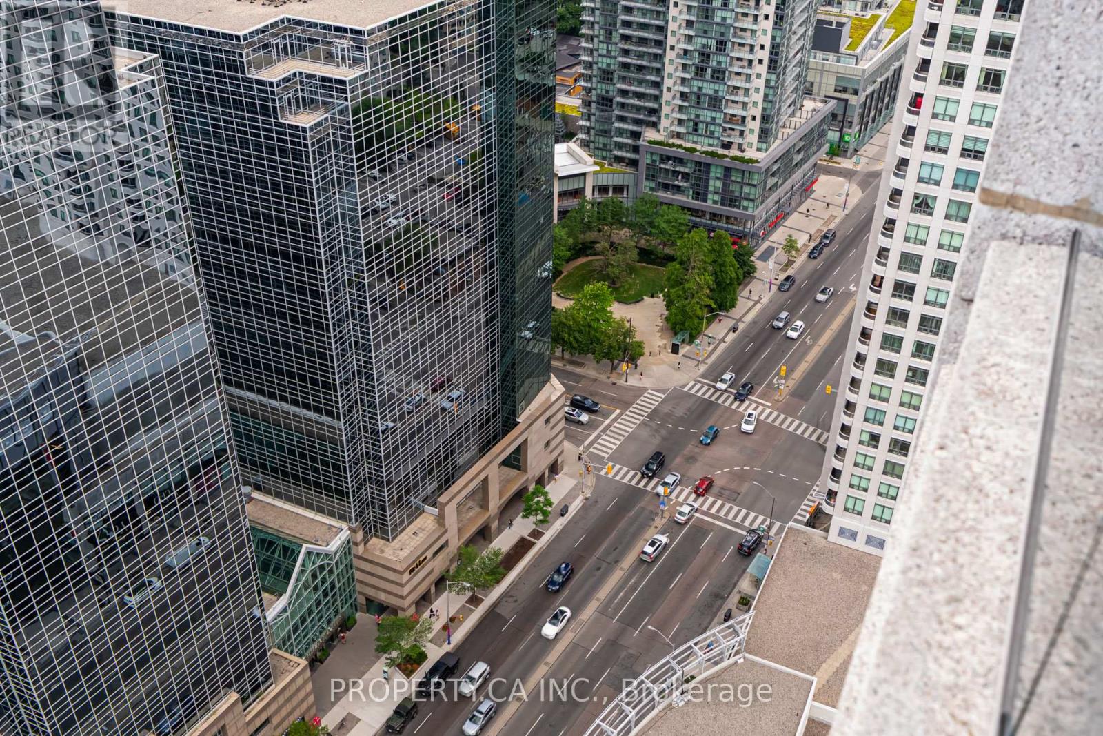 Ph 201 - 8 Hillcrest Avenue, Toronto, Ontario  M2N 6Y6 - Photo 38 - C12252673
