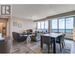 PH 201 - 8 HILLCREST AVENUE, Toronto, Ontario