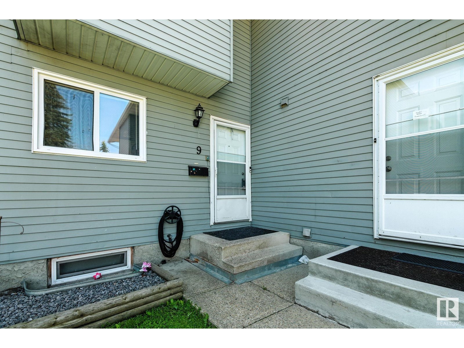 Property at #9 1415 62 ST NW image 2