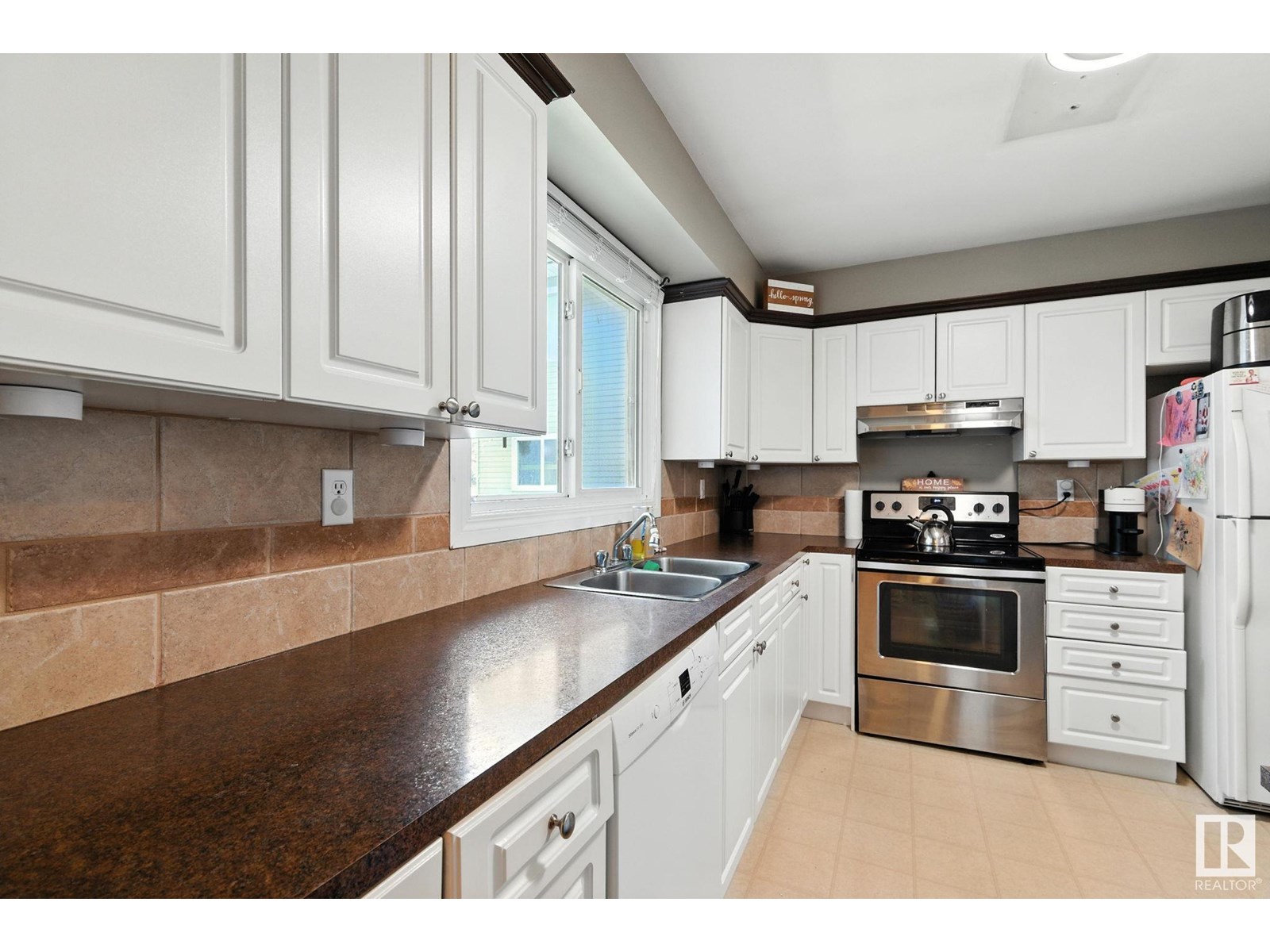 Property at #9 1415 62 ST NW image 5