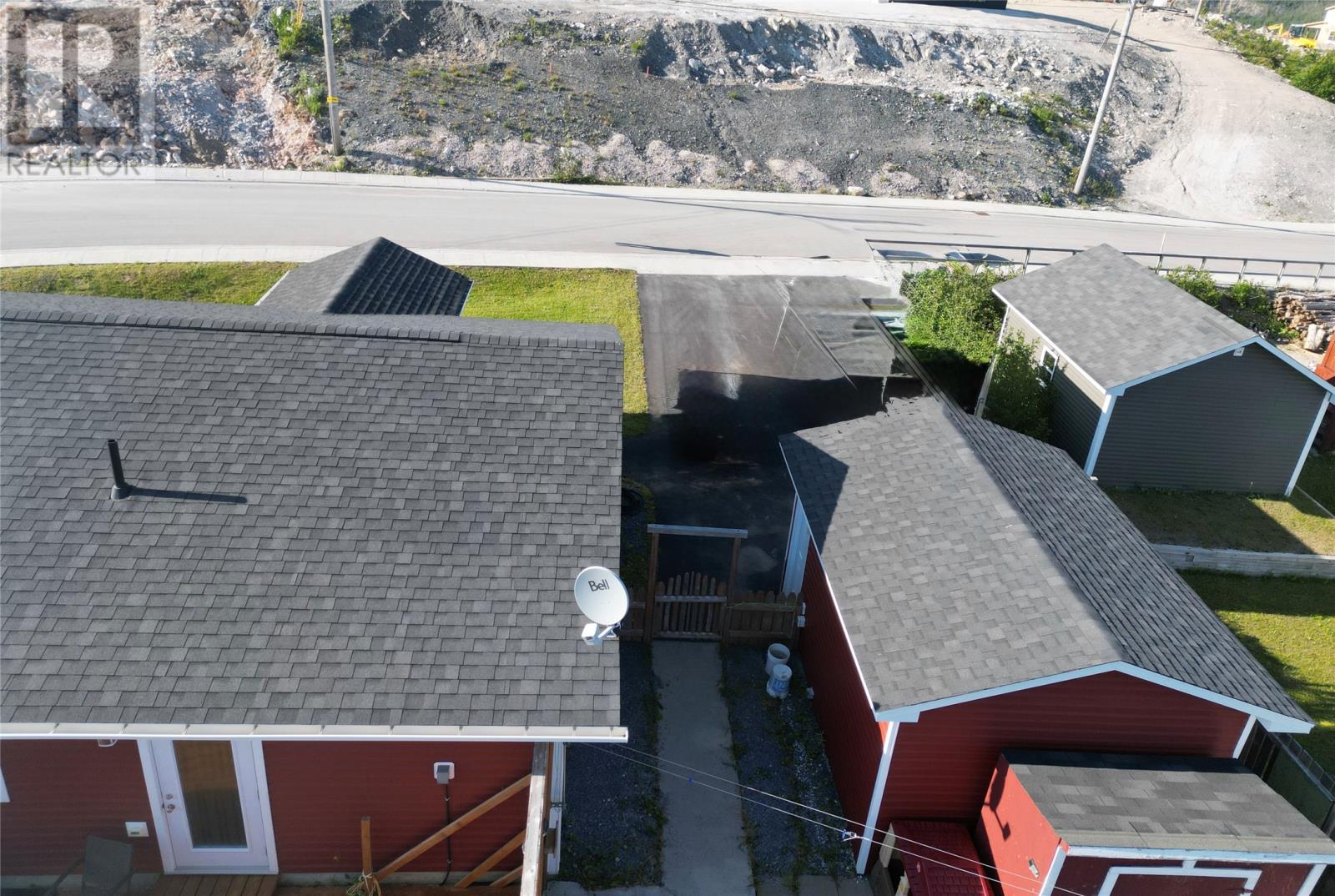 Property at 16 Samuel Crescent image 4