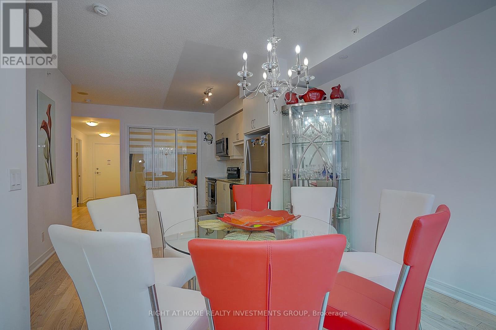415 Ne - 9205 Yonge Street, Richmond Hill, Ontario  L4C 1V5 - Photo 27 - N12252667