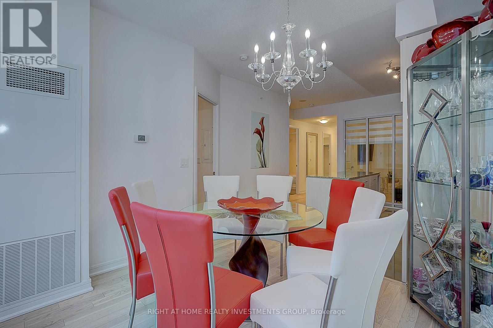 415 Ne - 9205 Yonge Street, Richmond Hill, Ontario  L4C 1V5 - Photo 28 - N12252667