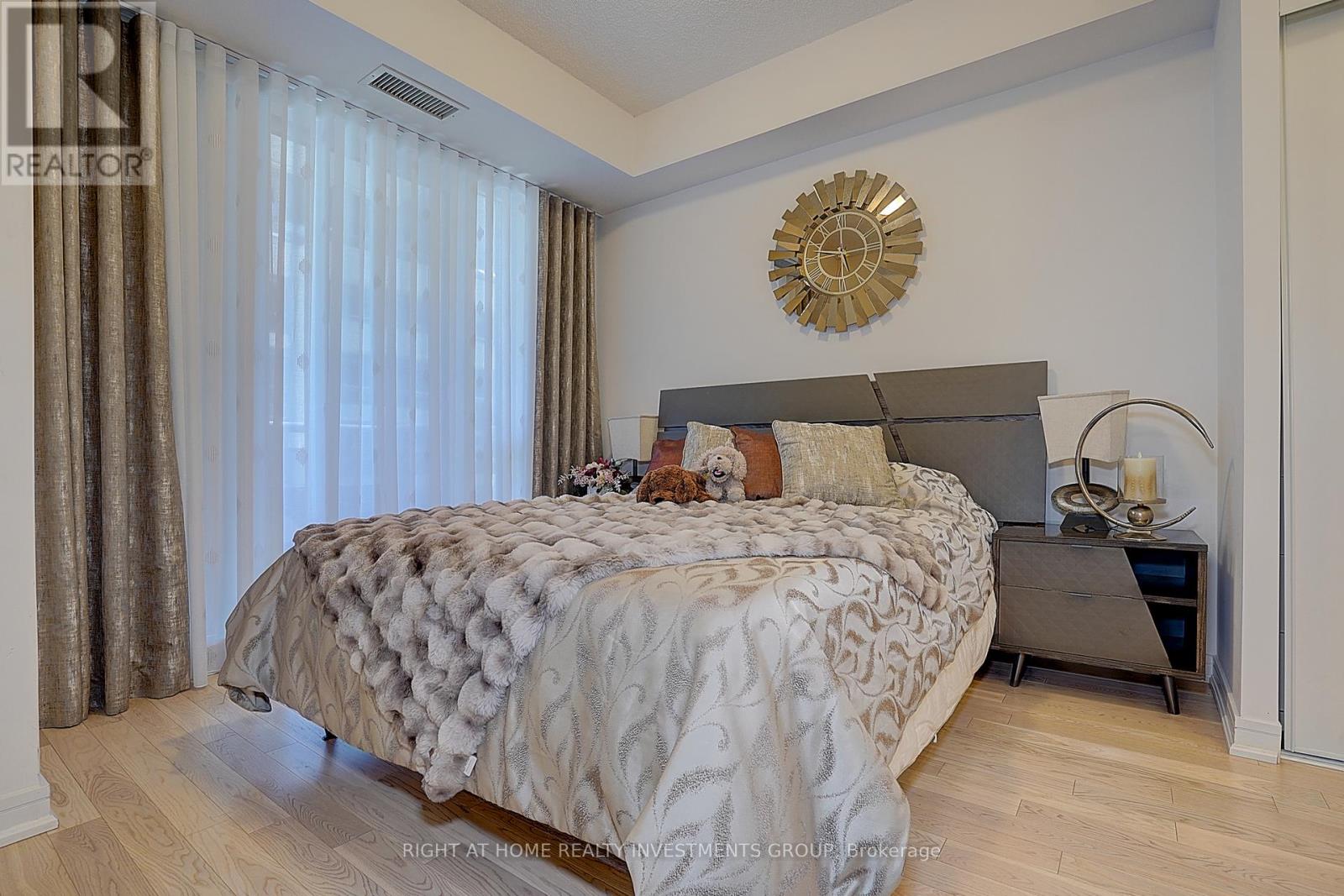415 Ne - 9205 Yonge Street, Richmond Hill, Ontario  L4C 1V5 - Photo 29 - N12252667