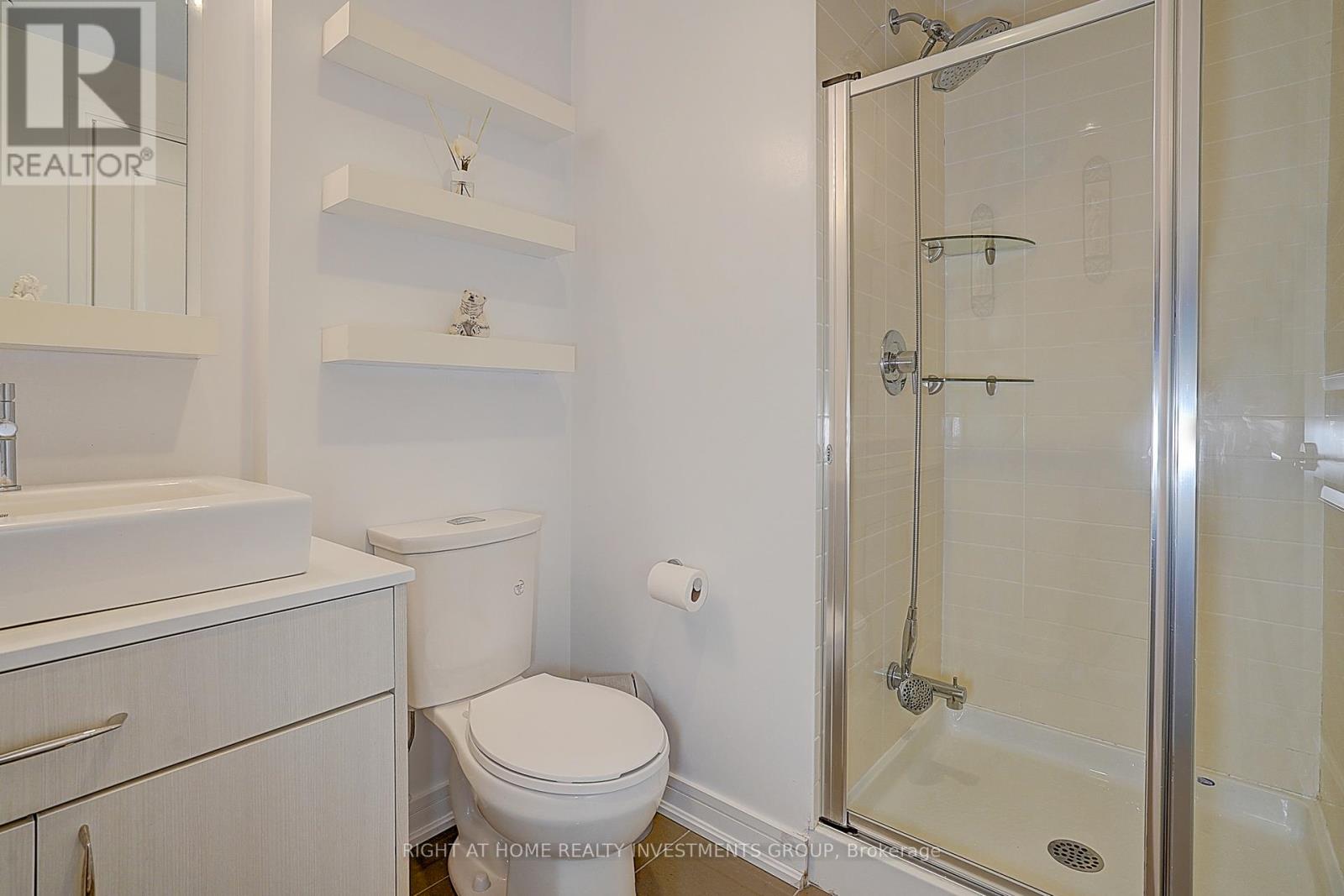 415 Ne - 9205 Yonge Street, Richmond Hill, Ontario  L4C 1V5 - Photo 34 - N12252667